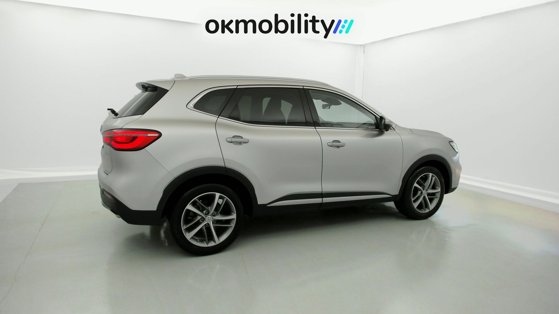 mg hs luxury 1.5 T-GDI 162 AT 2023 medal silver 12