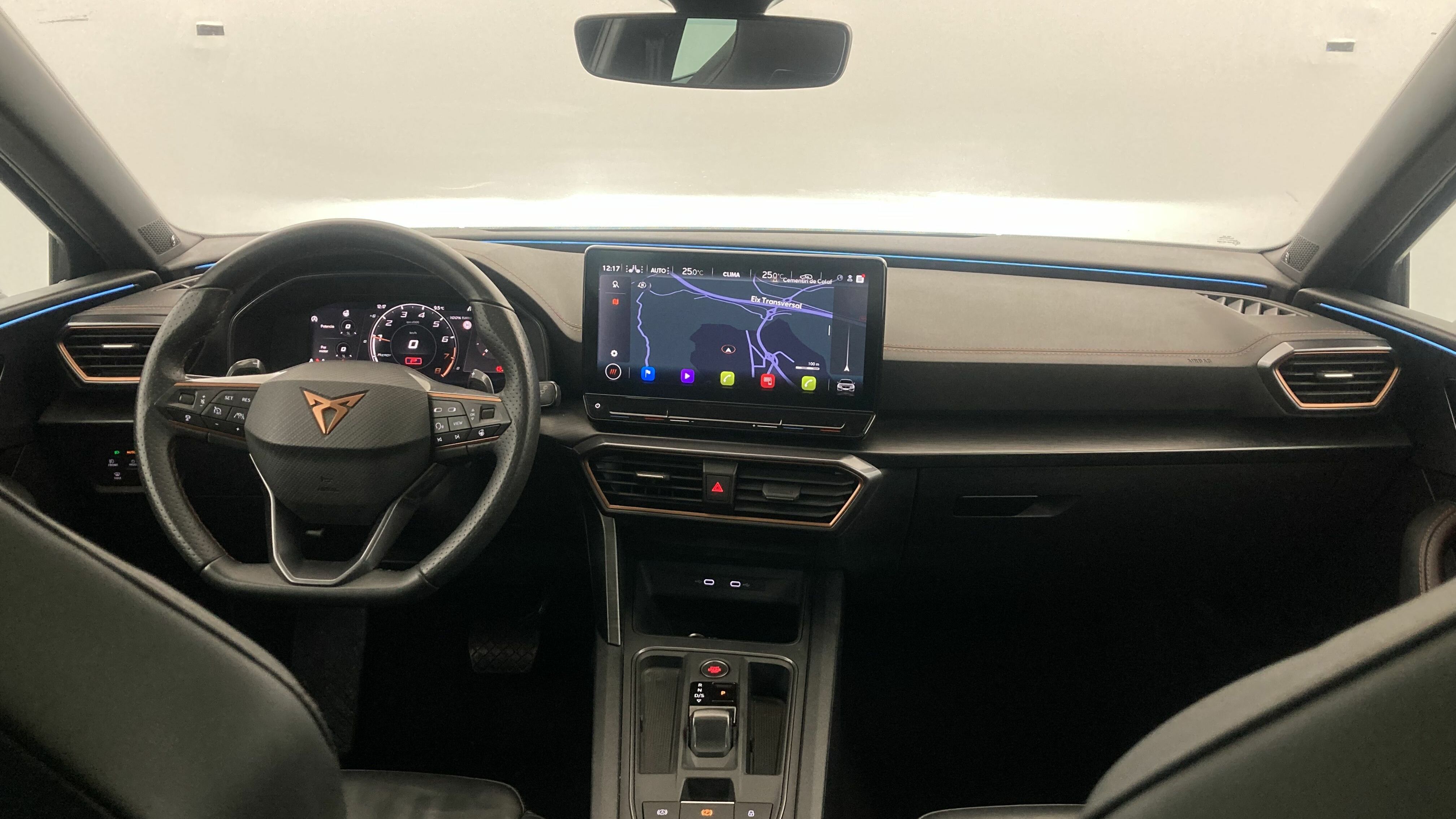 cupra leon nv 1.5 ETSI 150 DSG 2024 negro midnight 15