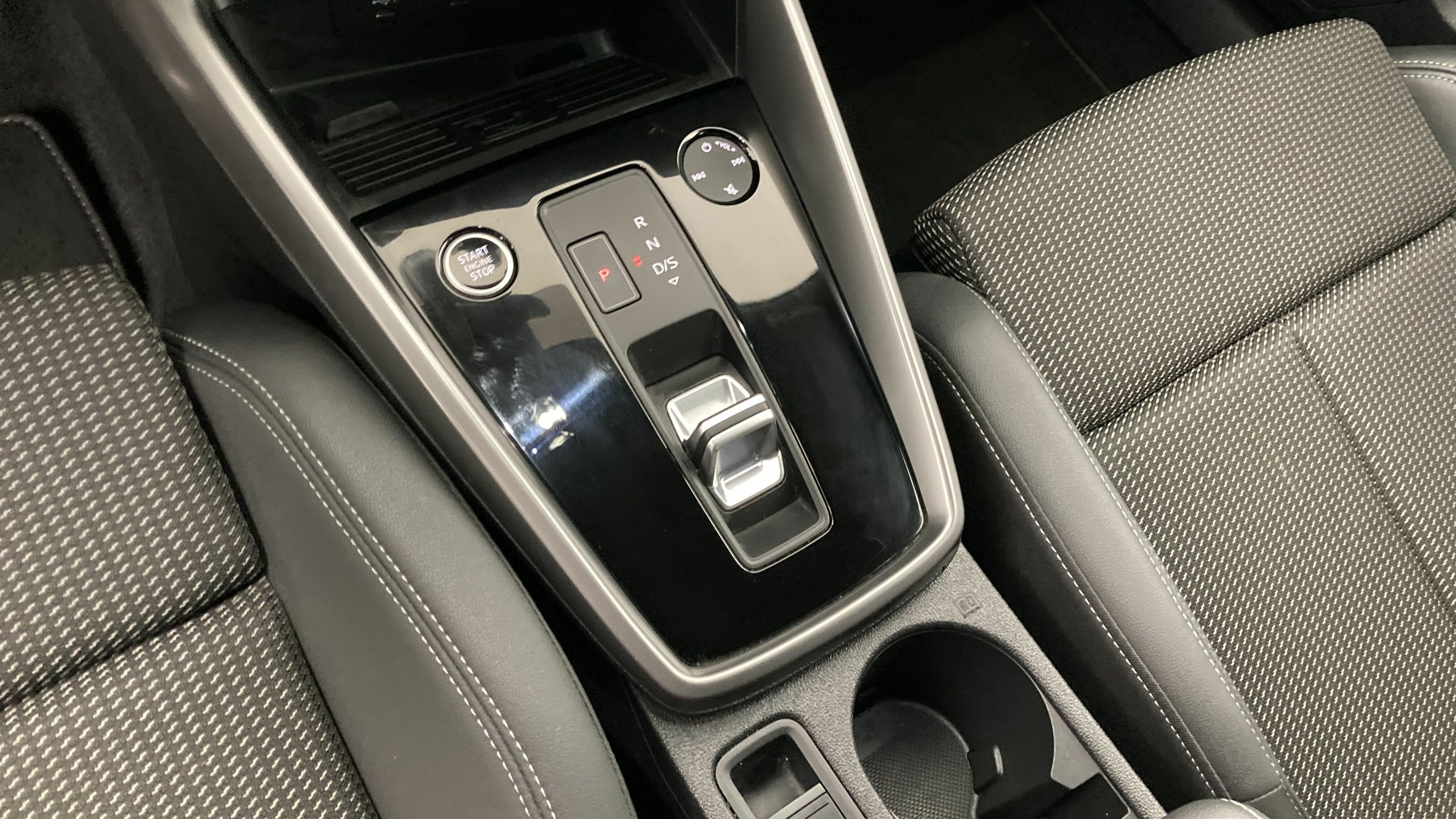 audi a3 sportback s line 35 TFSI 150 STRONIC 2024 mythosschwarz met. 20