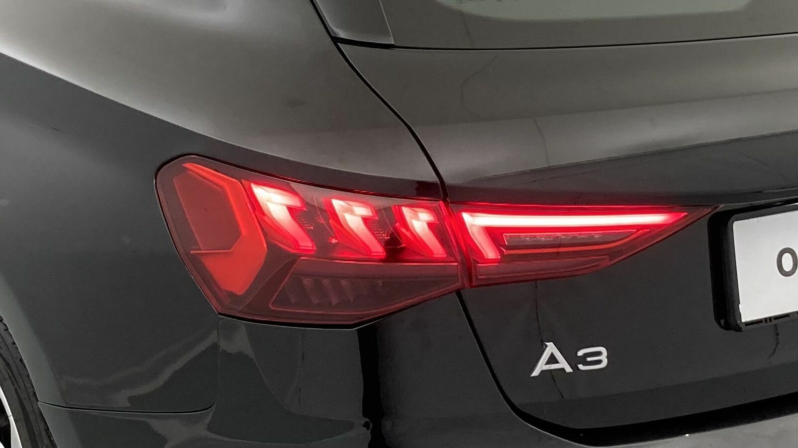 audi a3 sportback s line 35 TFSI 150 STRONIC 2024 mythosschwarz met. 30