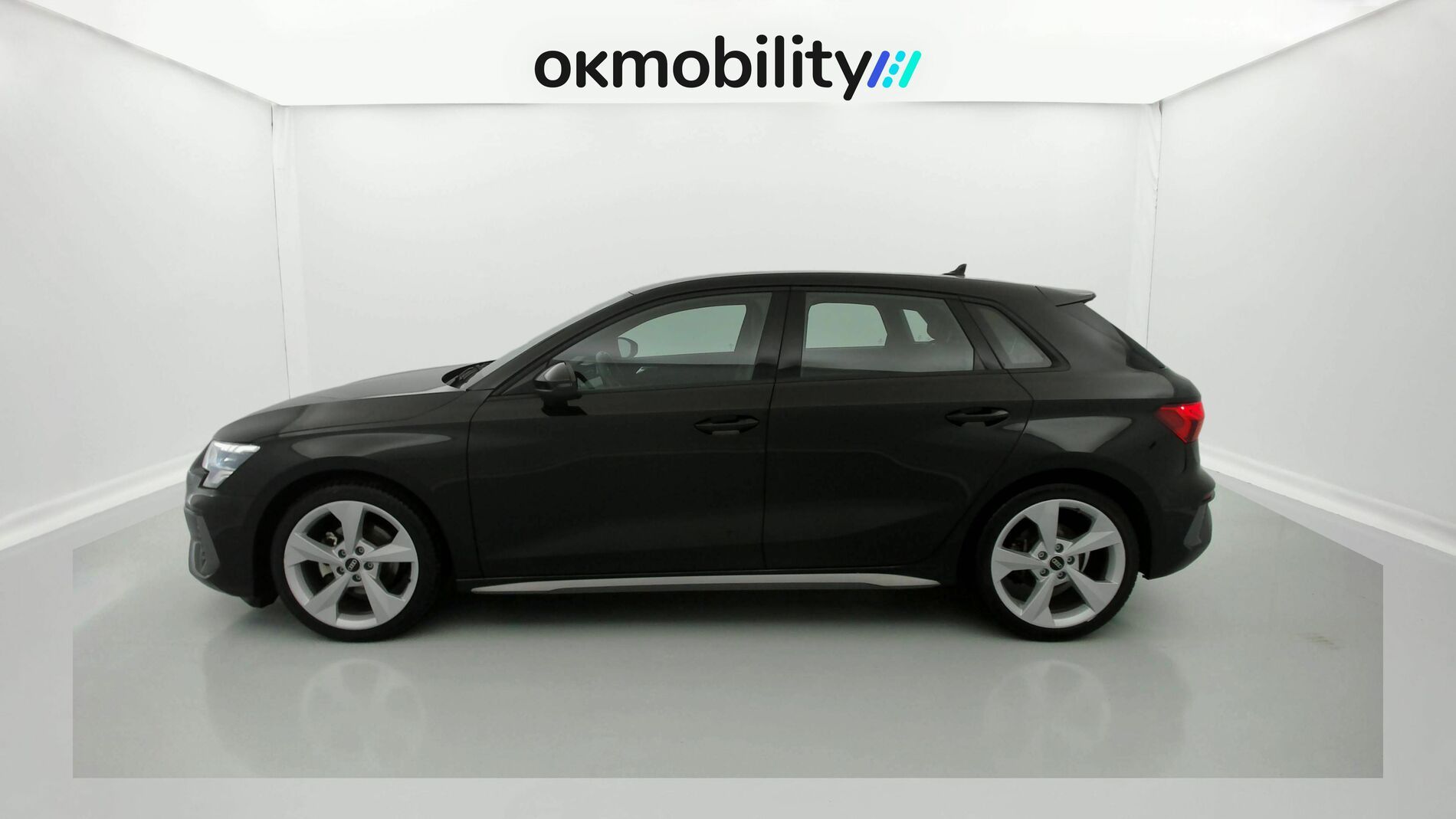 audi a3 sportback s line 35 TFSI 150 STRONIC 2024 mythosschwarz met. 7