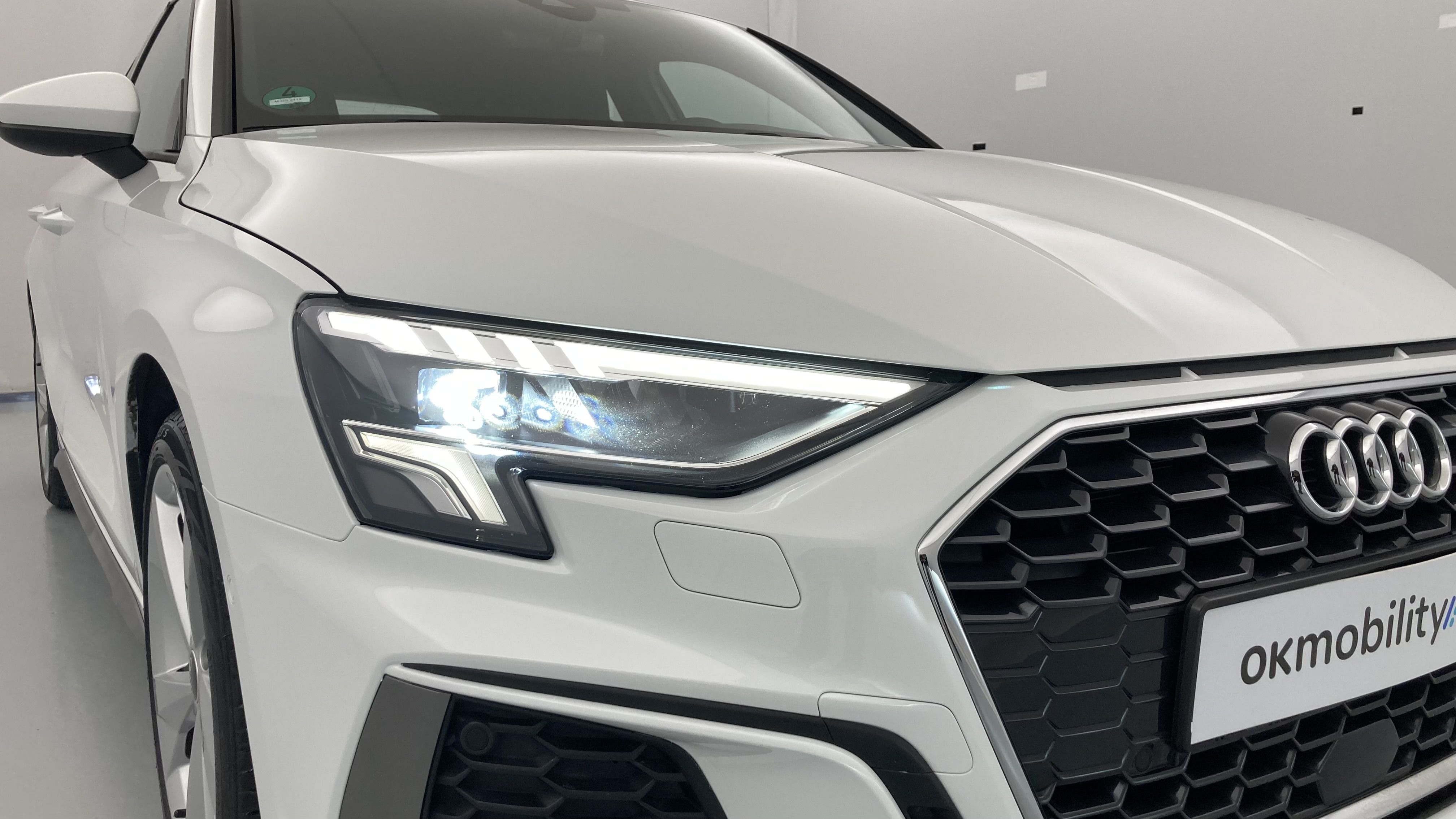 audi a3 sportback s line 35 TFSI 150 STRONIC 2023 ibis weiss 14