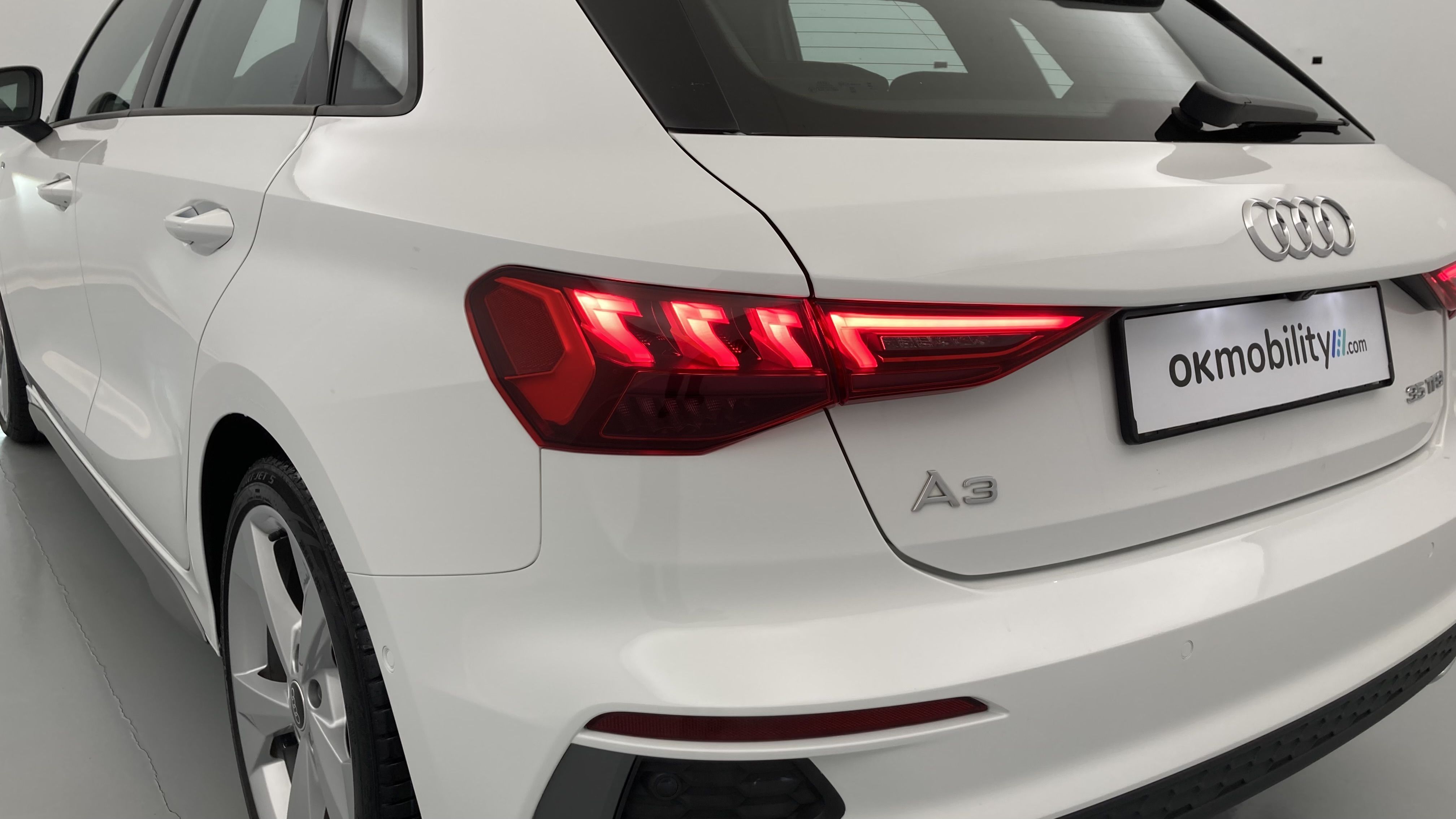 audi a3 sportback s line 35 TFSI 150 STRONIC 2023 ibis weiss 15