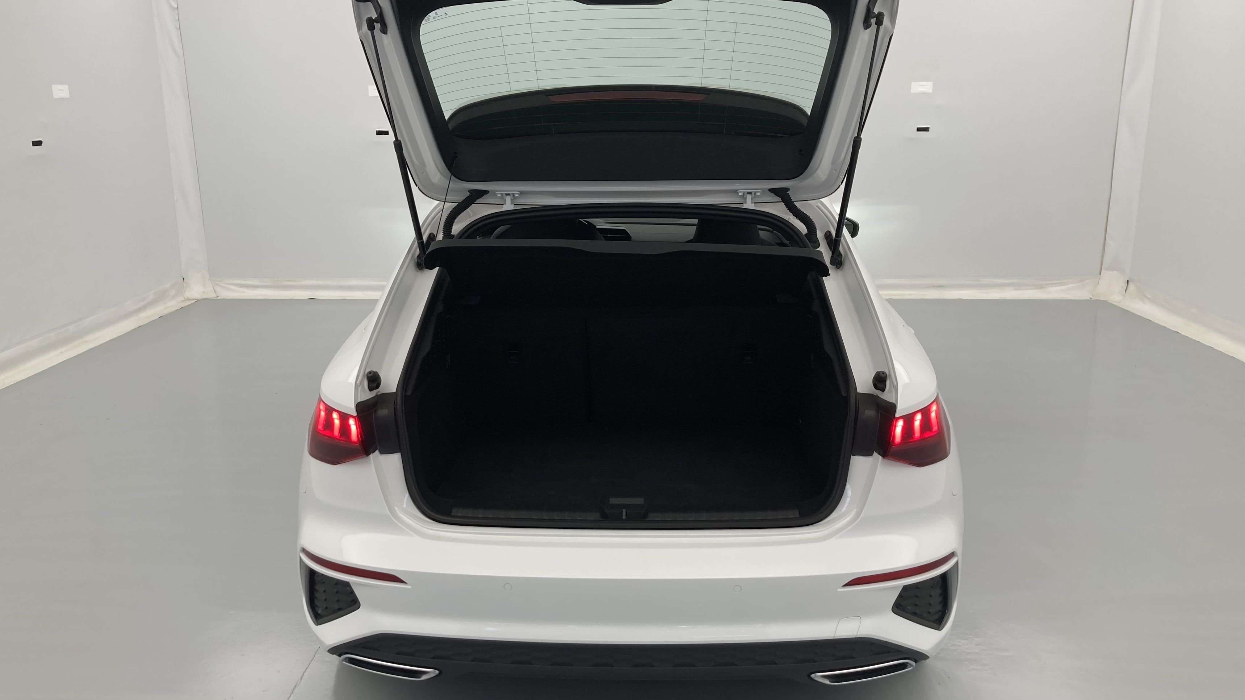 audi a3 sportback s line 35 TFSI 150 STRONIC 2023 ibis weiss 22