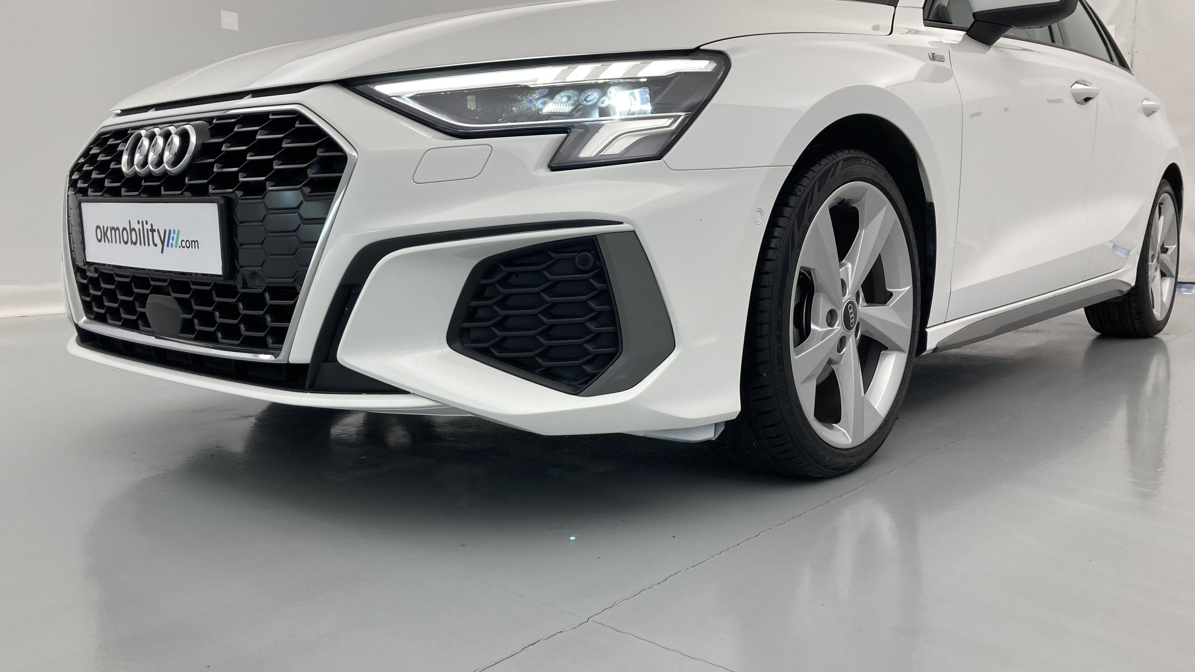 audi a3 sportback s line 35 TFSI 150 STRONIC 2023 ibis weiss 26