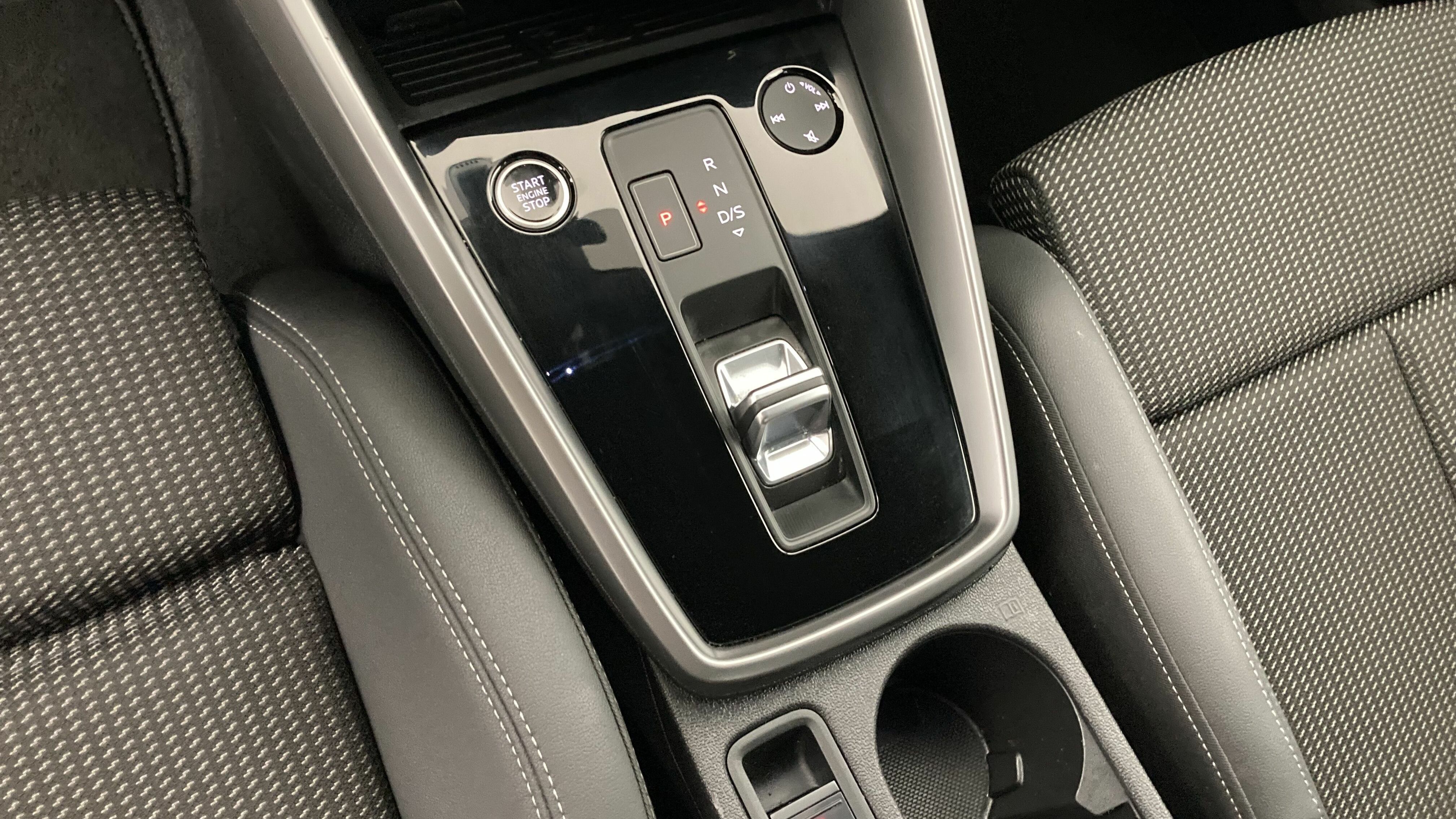 audi a3 sportback s line 35 TFSI 150 STRONIC 2023 ibis weiss 20