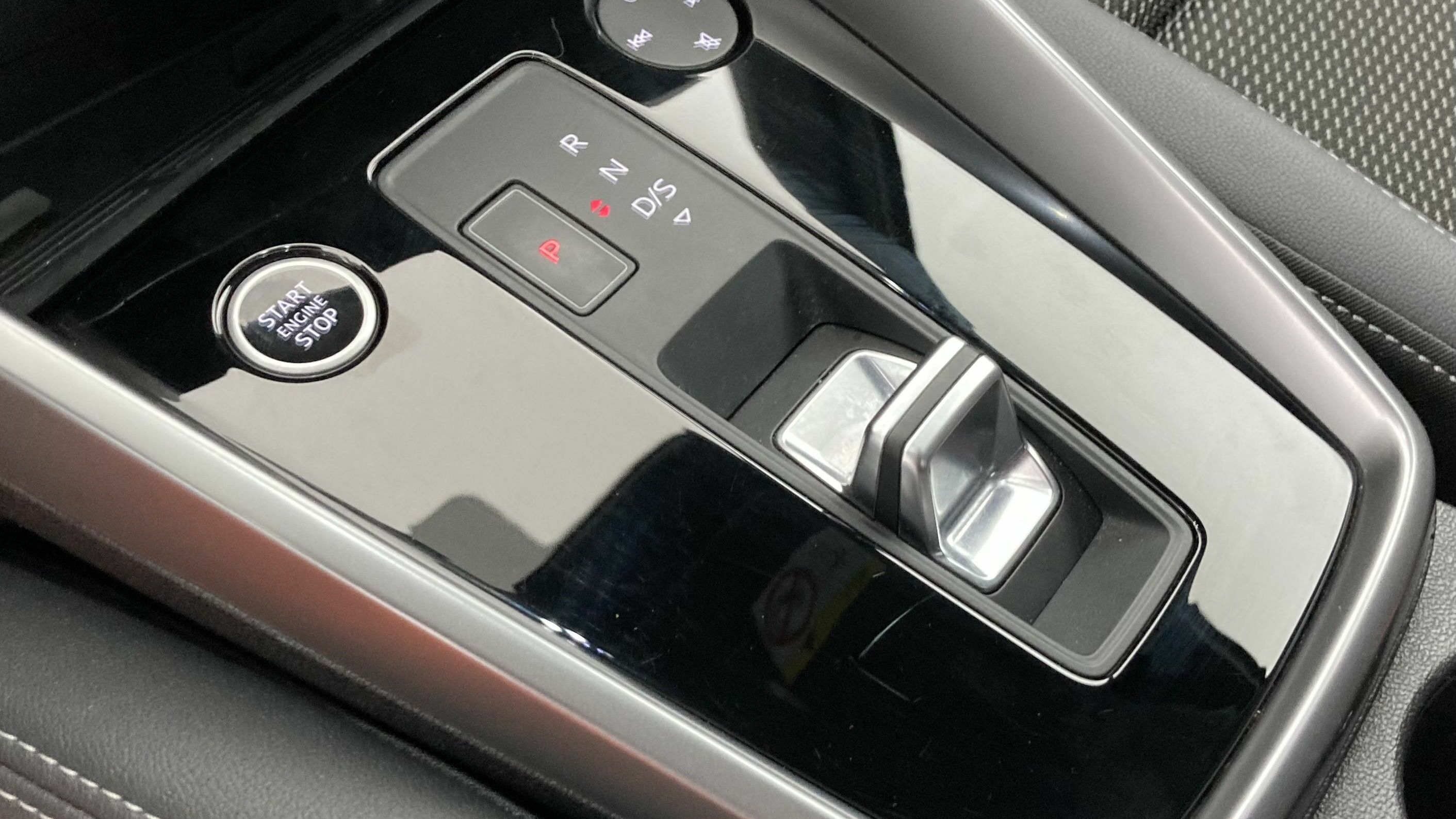 audi a3 sportback s line 35 TFSI 150 STRONIC 2023 gletscherweiss metallic 20