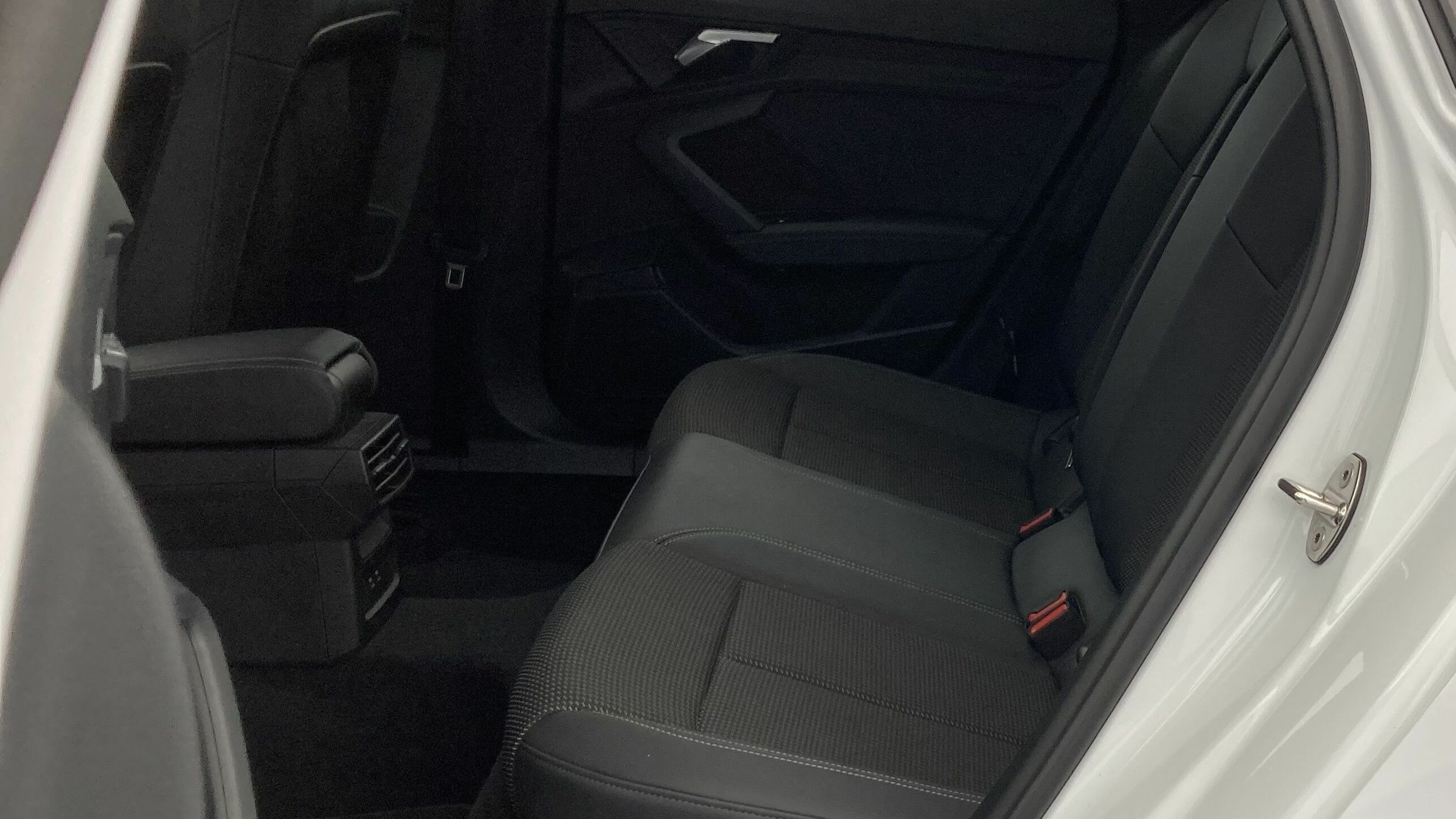 audi a3 sportback s line 35 TFSI 150 STRONIC 2023 gletscherweiss metallic 21