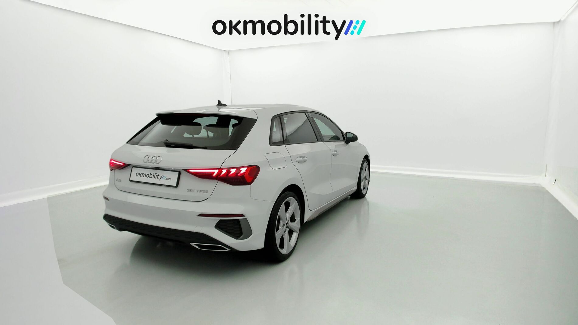 audi a3 sportback s line 35 TFSI 150 STRONIC 2023 gletscherweiss metallic 11