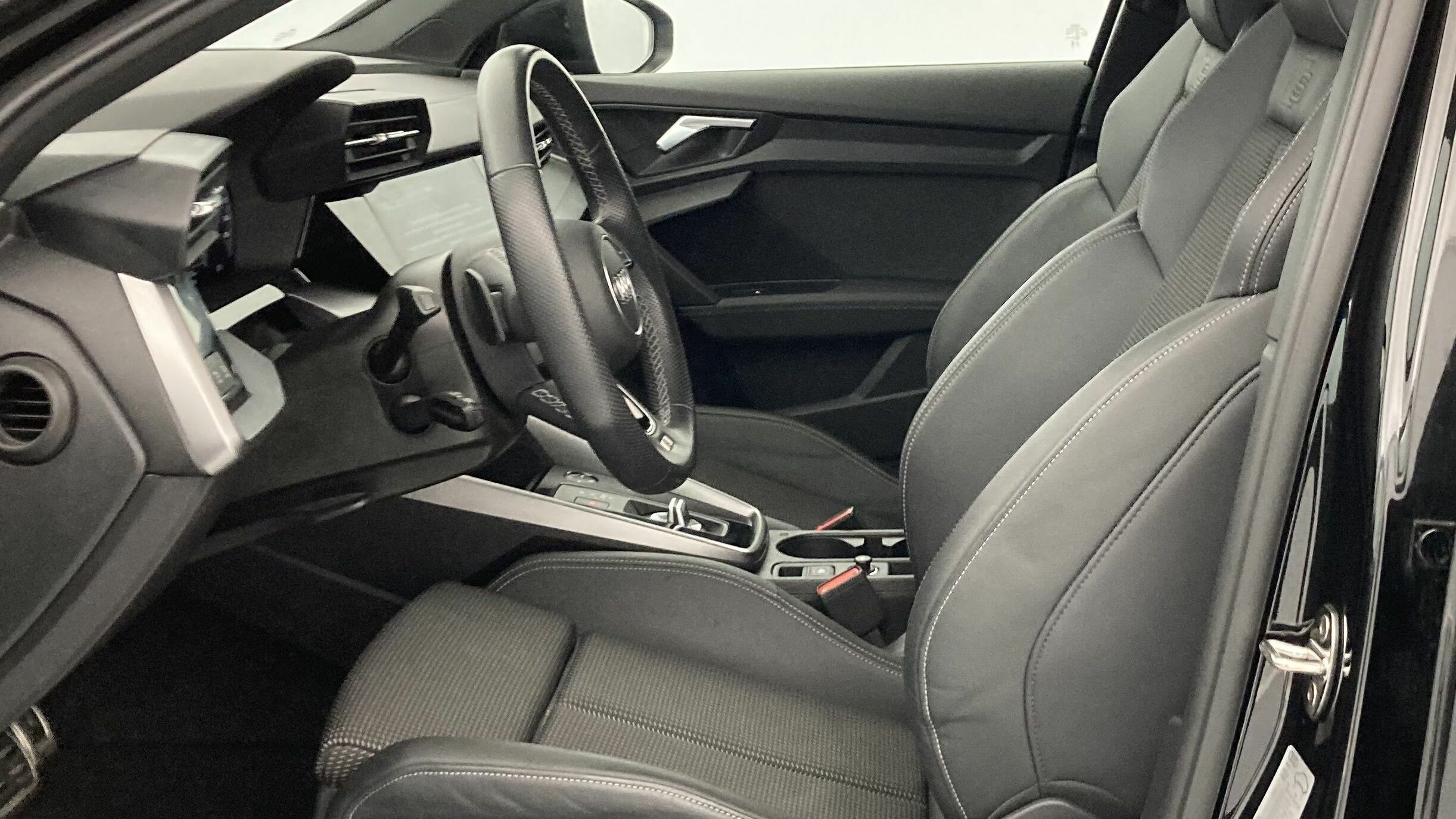 audi a3 sportback s line 35 TFSI 150 STRONIC 2024 mythosschwarz met. 14