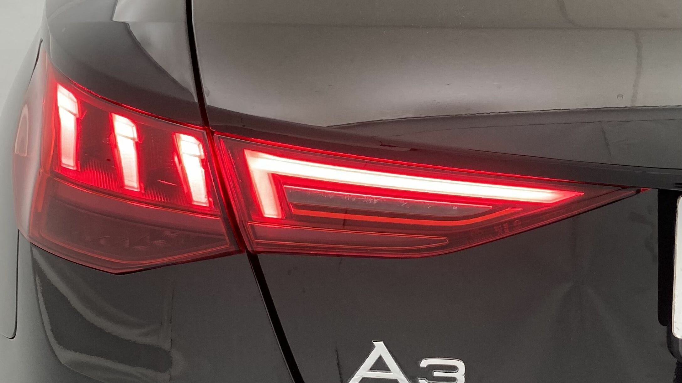 audi a3 sportback s line 35 TFSI 150 STRONIC 2024 mythosschwarz met. 30