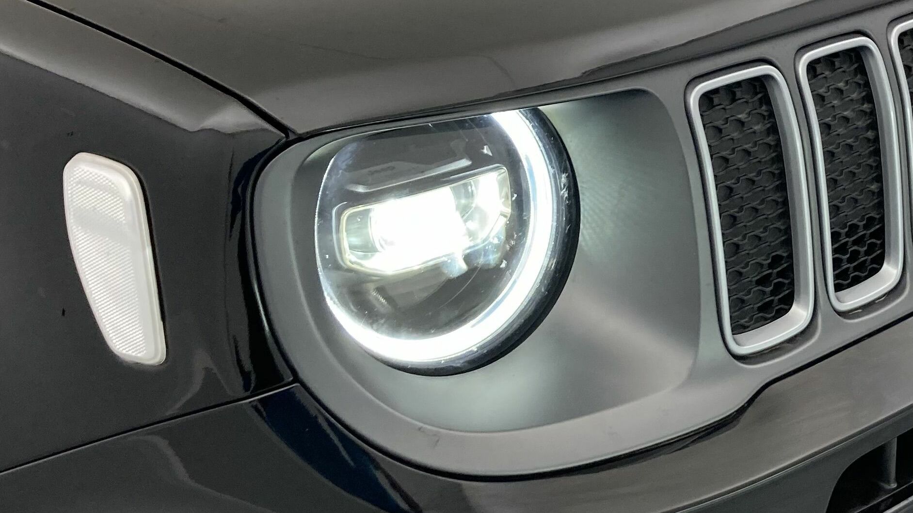 jeep renegade trailhawk 1.3 PHEV 240 AWD 2023 negro solido 22