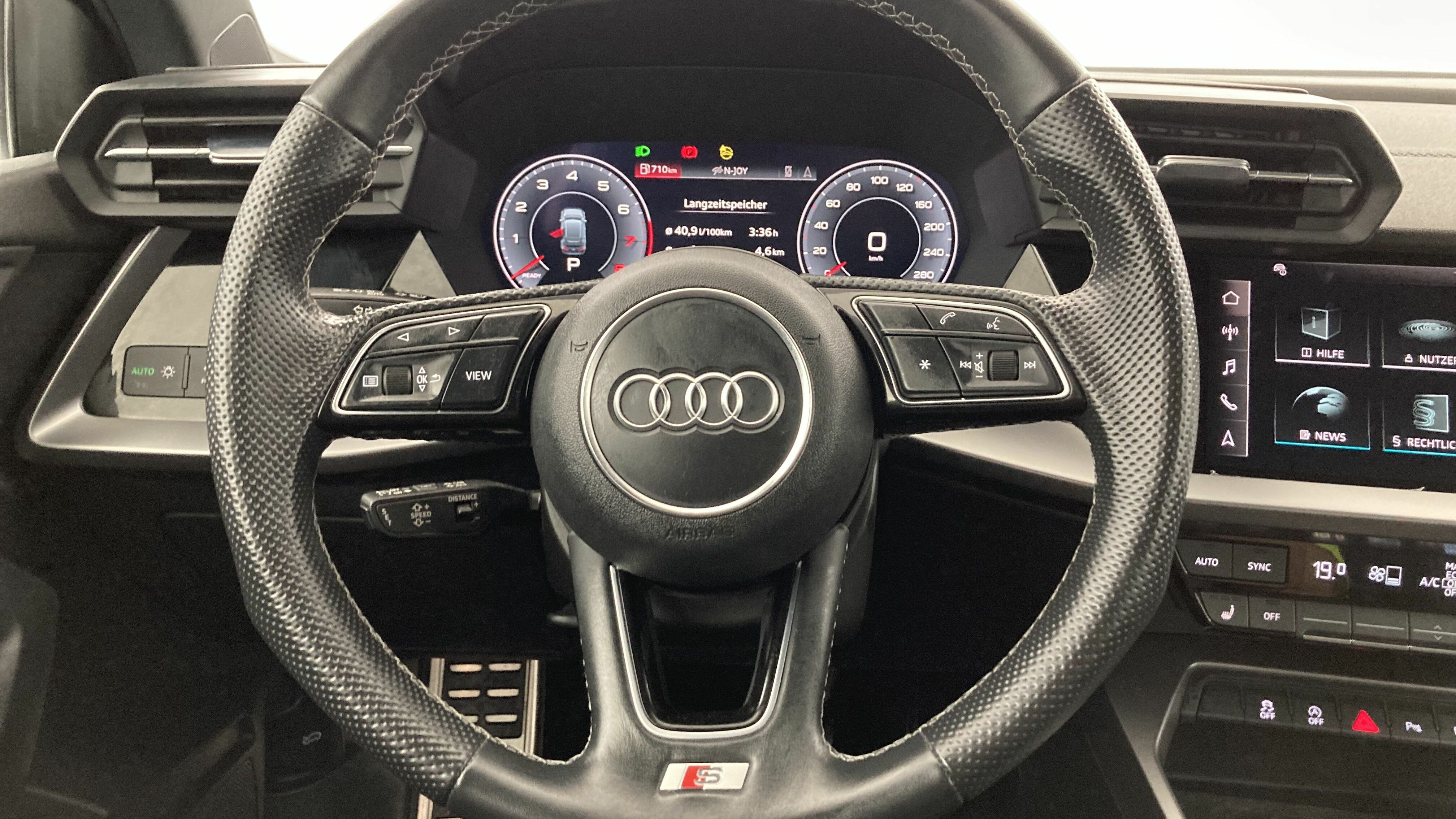 audi a3 sportback s line 35 TFSI 150 STRONIC 2024 daytonagrau perleff. 17