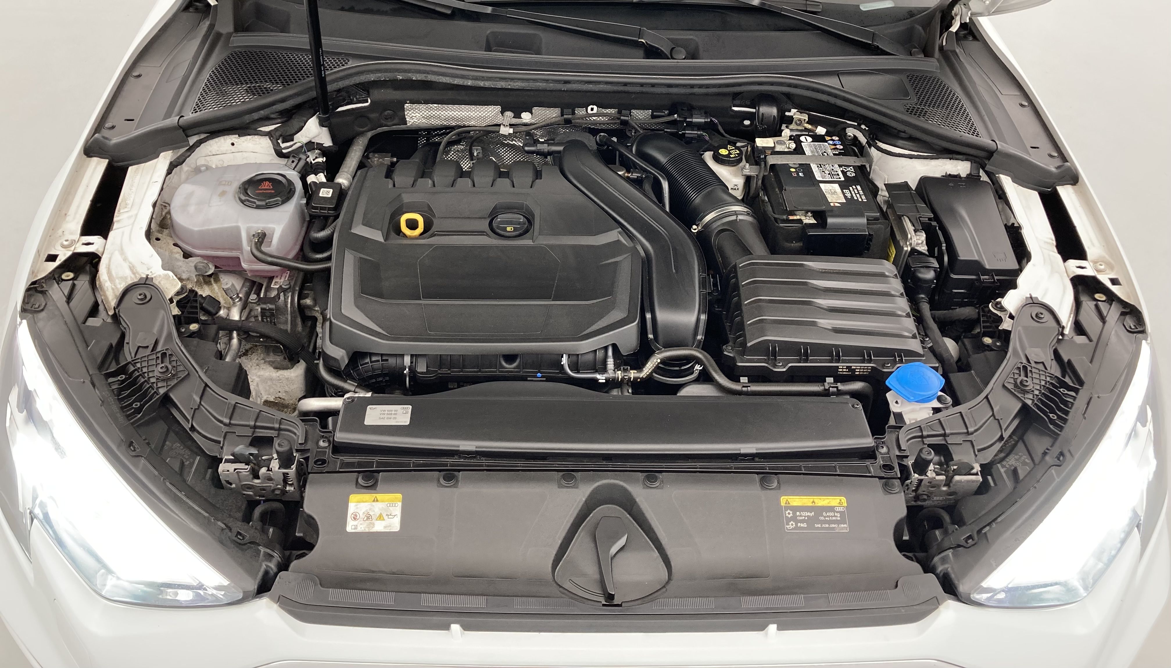 audi a3 sportback s line 35 TFSI 150 STRONIC 2023 gletscherweiss metallic 22