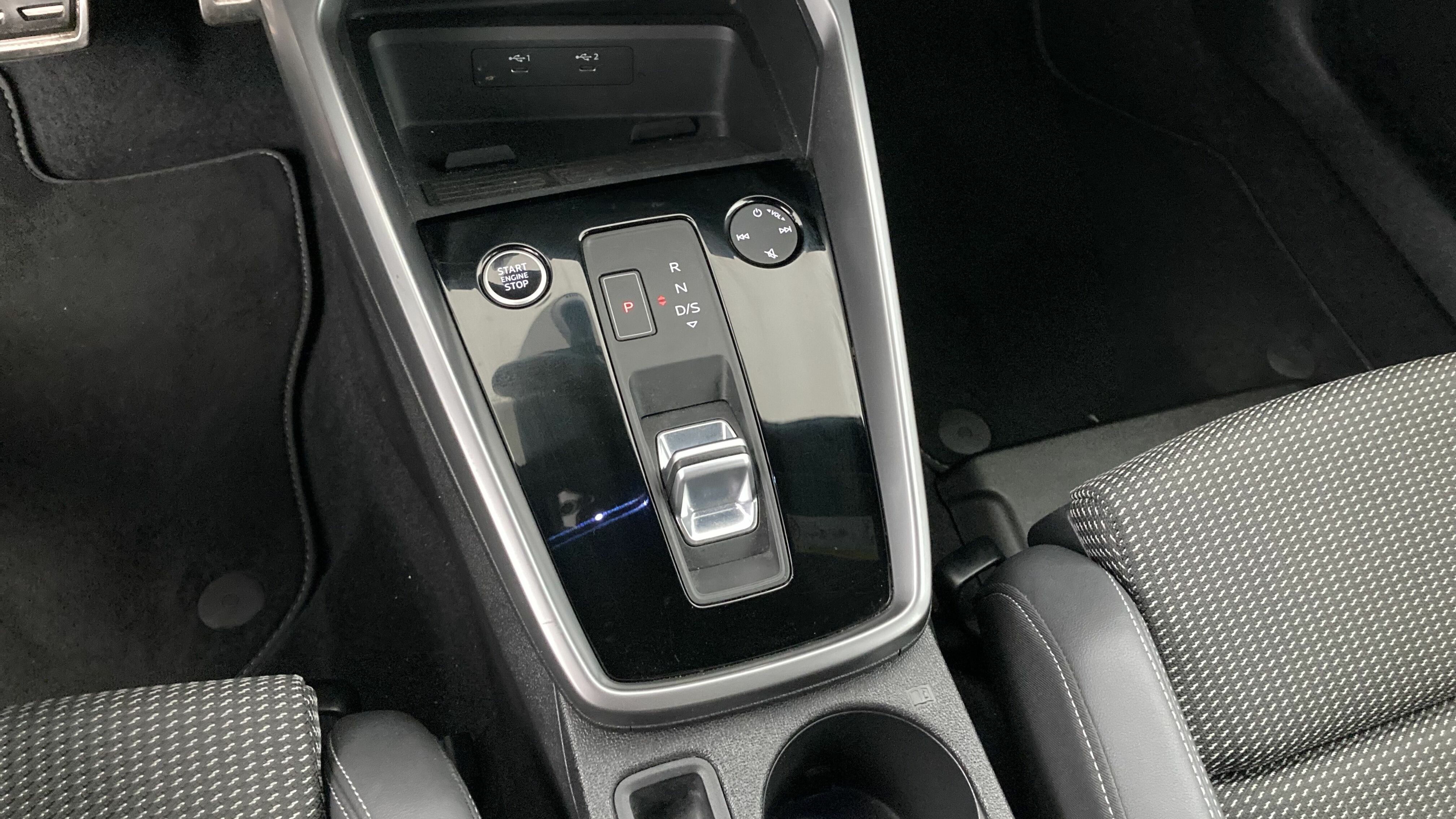 audi a3 sportback s line 35 TFSI 150 STRONIC 2024 mythosschwarz met. 20