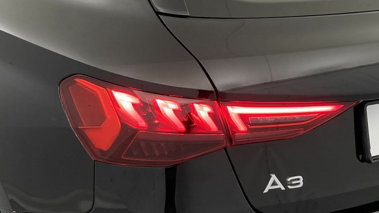 audi a3 sportback s line 35 TFSI 150 STRONIC 2024 mythosschwarz met. 30