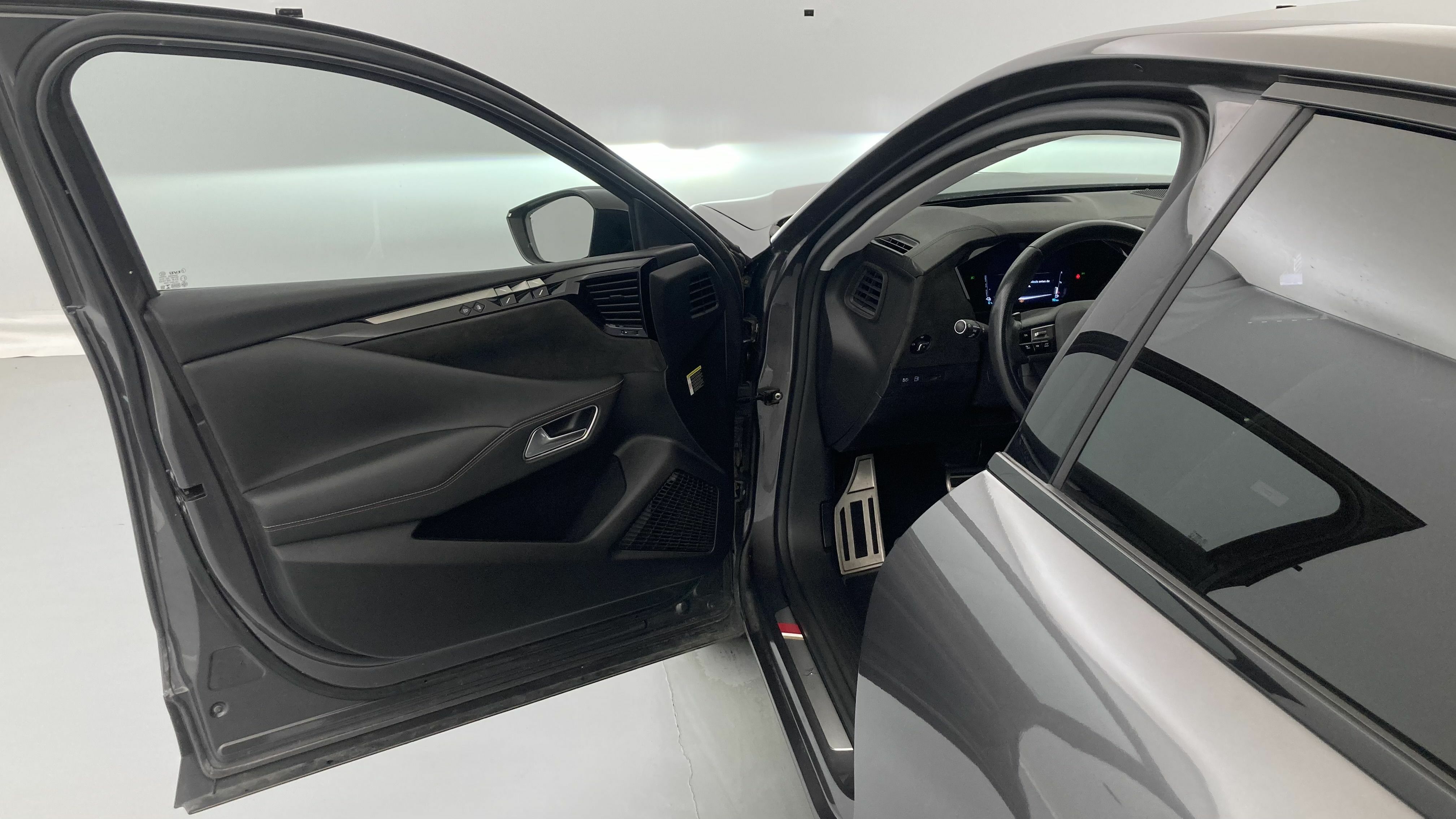ds ds4 performance line + E-TENSE 225 CA 2023 gris platino 13