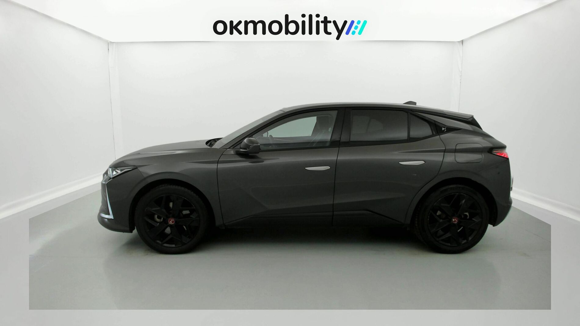 ds ds4 performance line + E-TENSE 225 CA 2023 gris platino 7