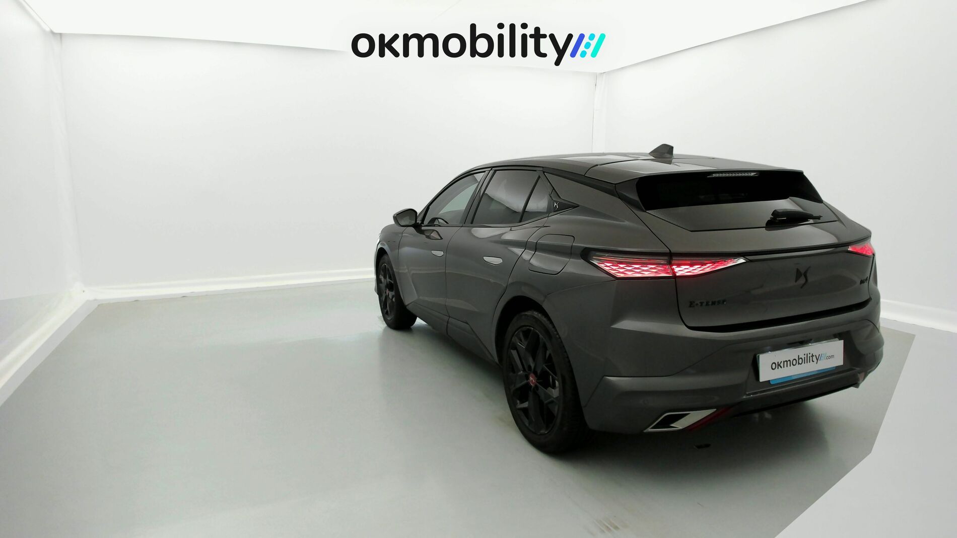 ds ds4 performance line + E-TENSE 225 CA 2023 gris platino 9