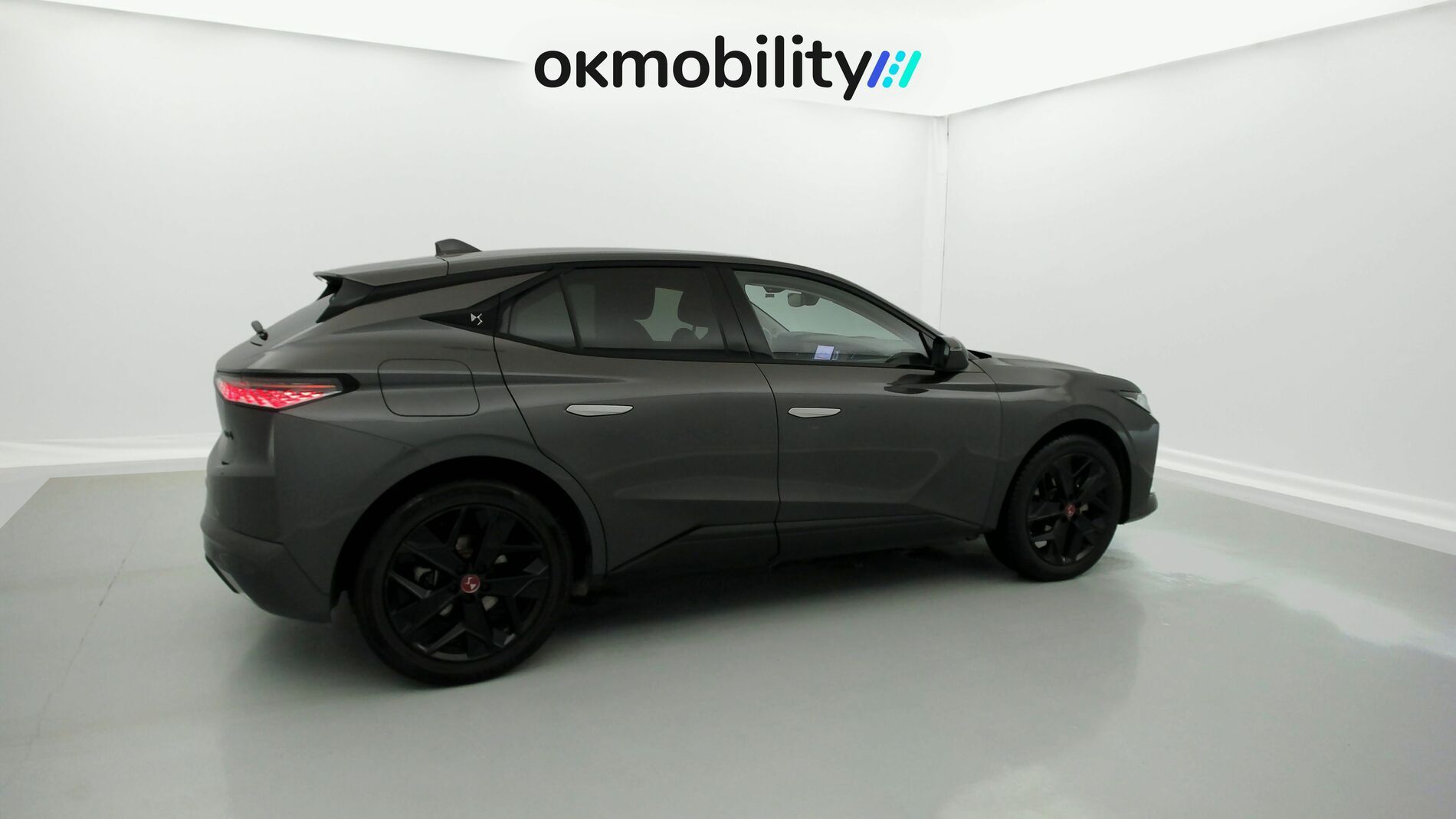 ds ds4 performance line + E-TENSE 225 CA 2023 gris platino 12