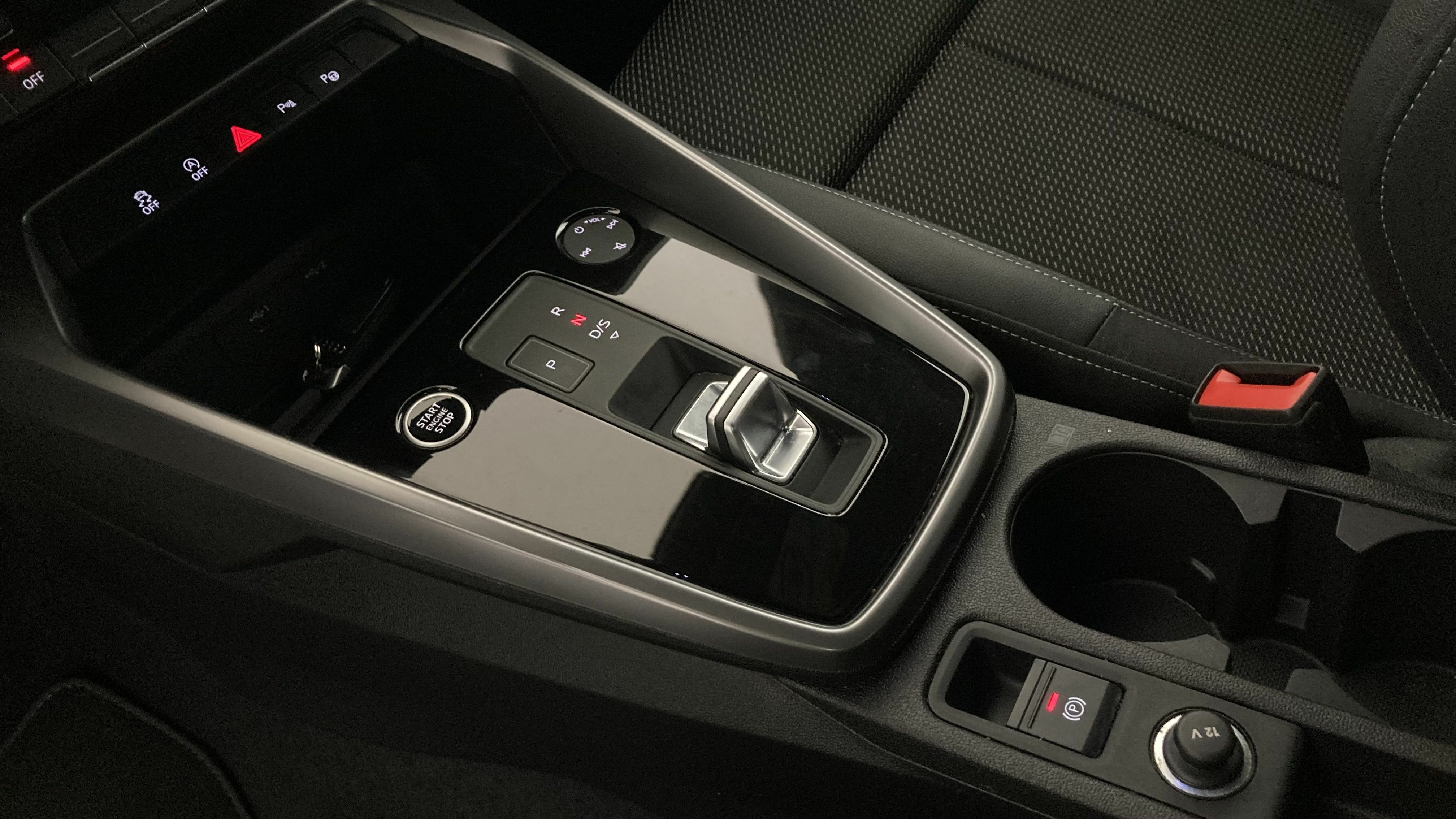 audi a3 sportback s line 35 TDI 150 STRONIC 2023 mythosschwarz 19