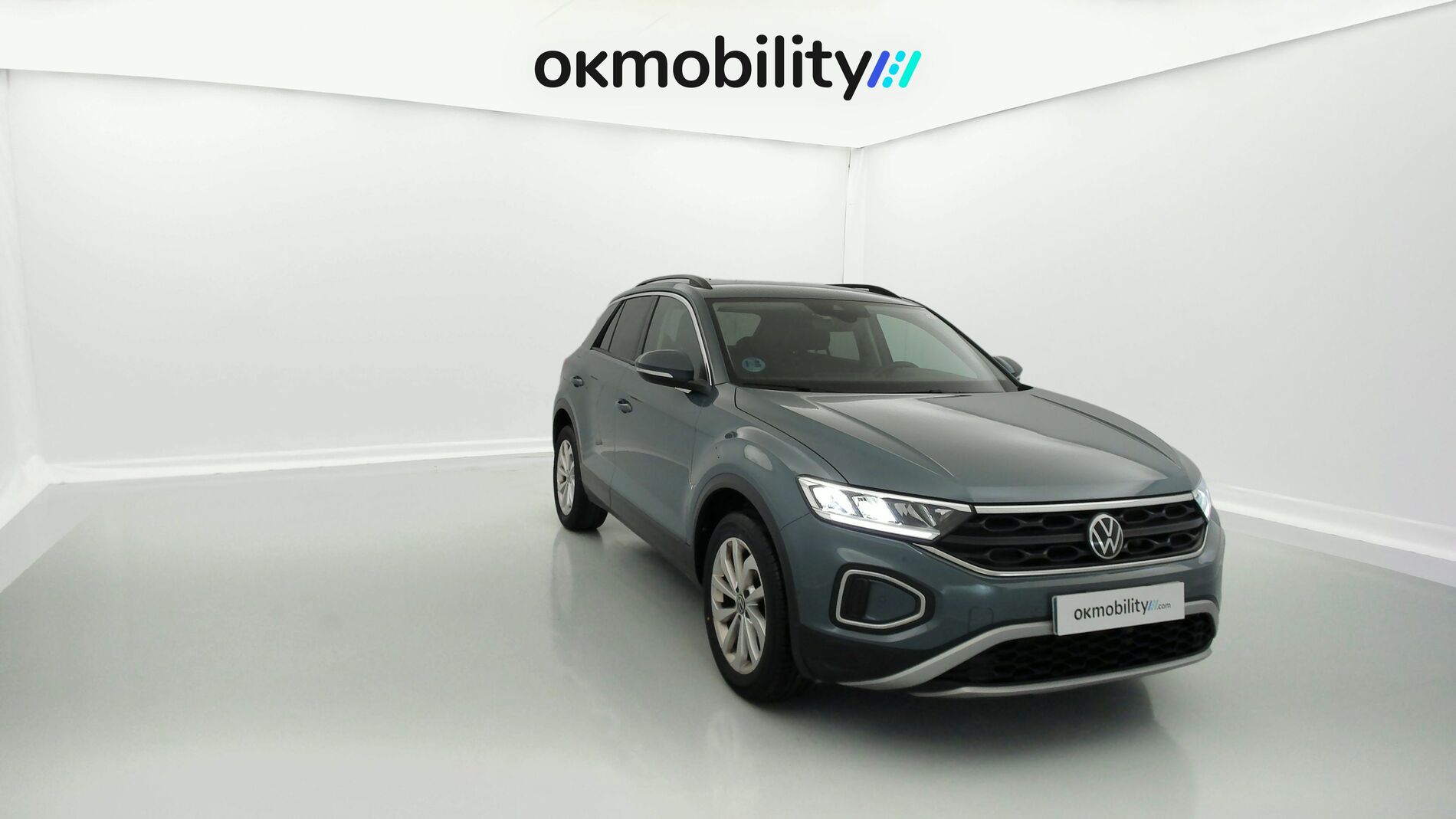volkswagen t-roc life 1.0 TSI 110 2023 petroleum blue 3