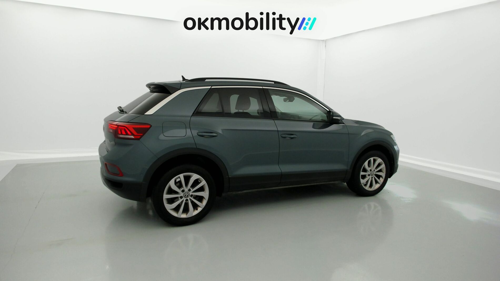 volkswagen t-roc life 1.0 TSI 110 2023 petroleum blue 12