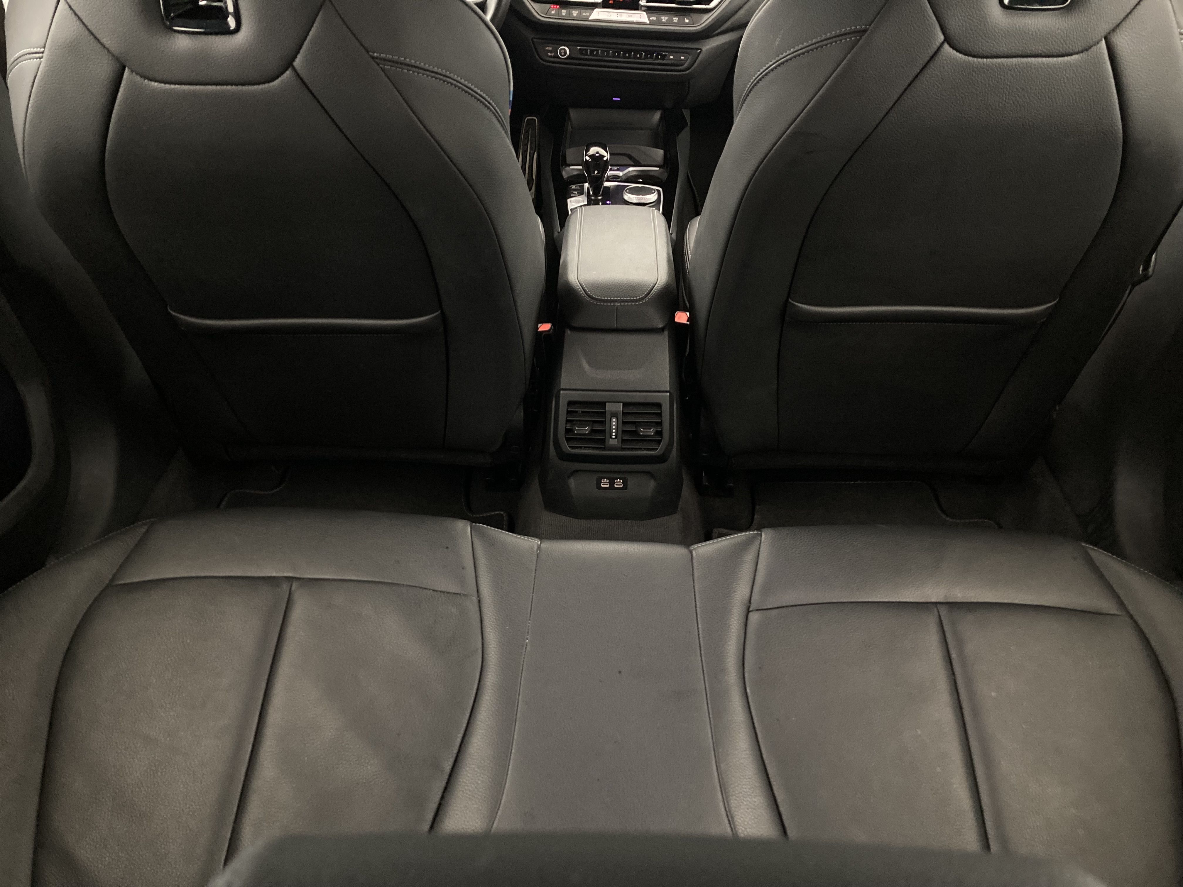 bmw serie 1 m sport colorvision 118I 136 STEPTRONIC 2024 skyscraper grau 15