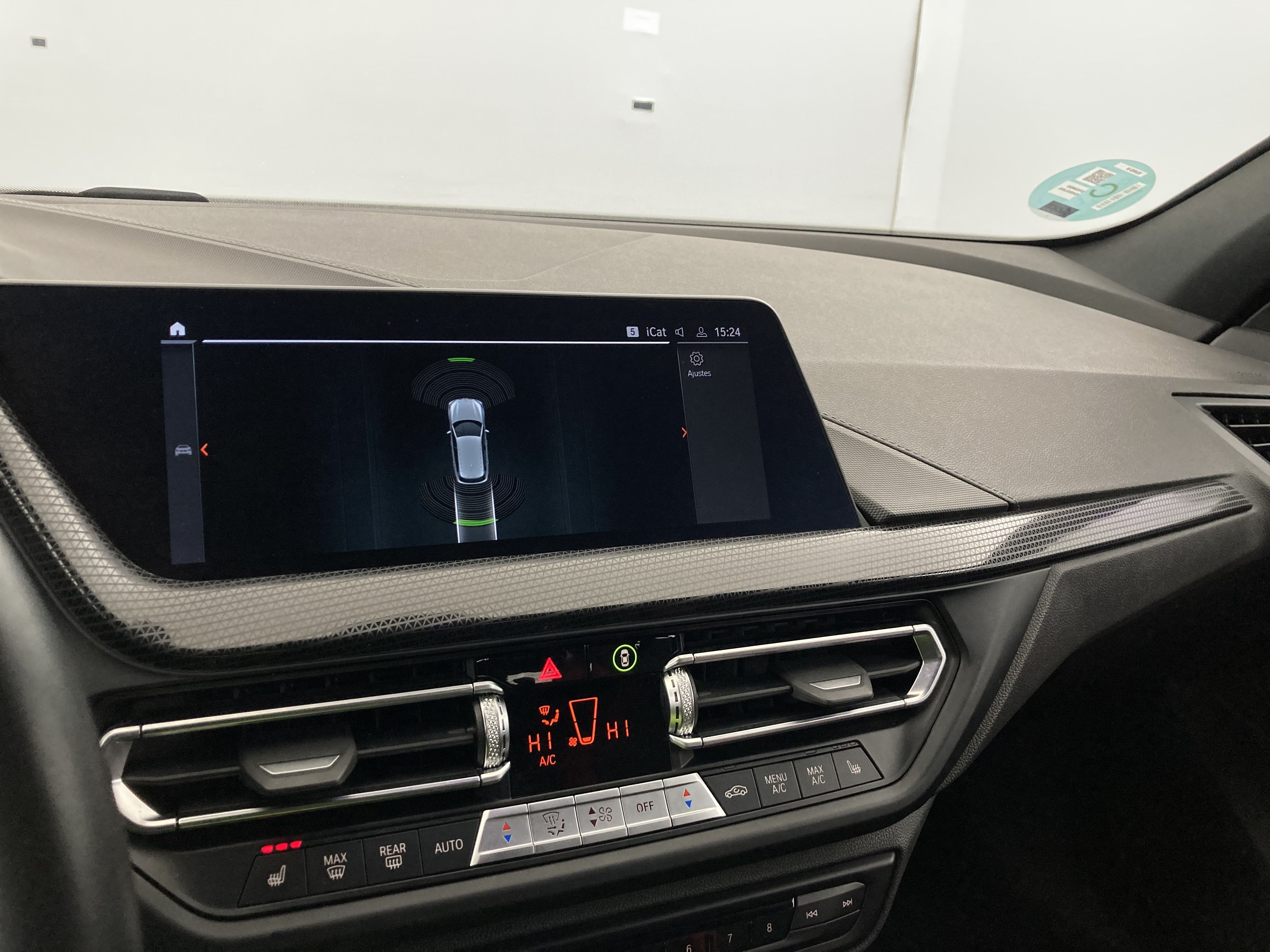 bmw serie 1 m sport colorvision 118I 136 STEPTRONIC 2024 skyscraper grau 27