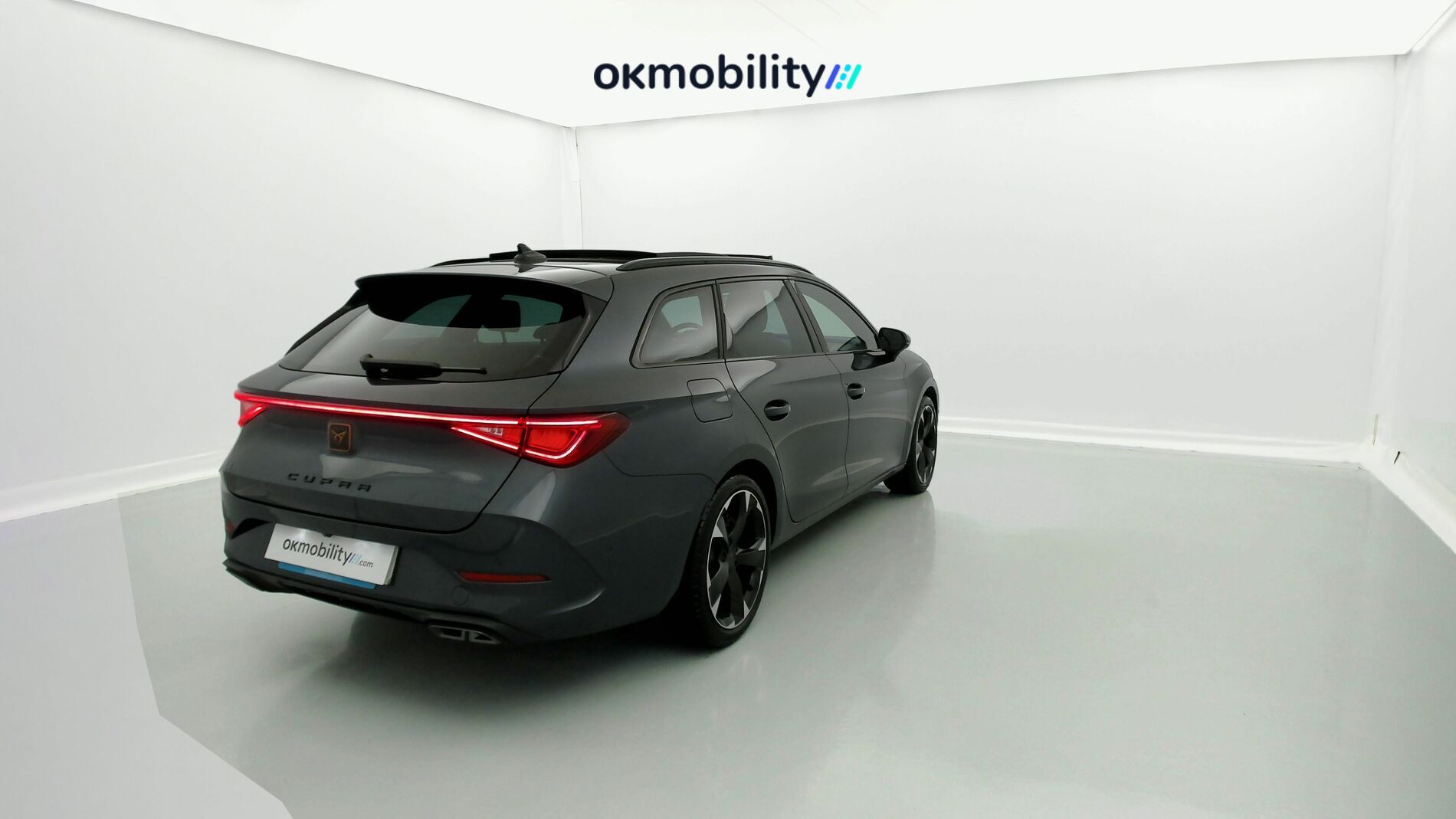 cupra leon st nv 1.5 ETSI 150 DSG 2024 gris magnetic 9