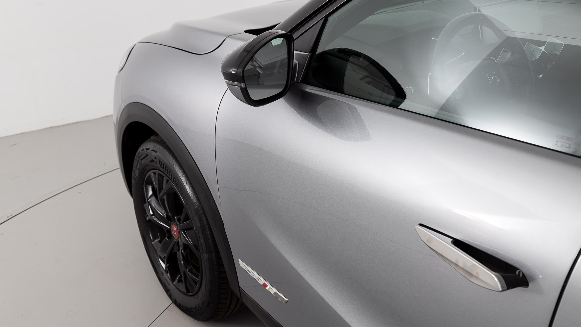 ds ds3 crossback performance line 1.5 BLUEHDI 130 EAT 2022 gris artense / negro 23