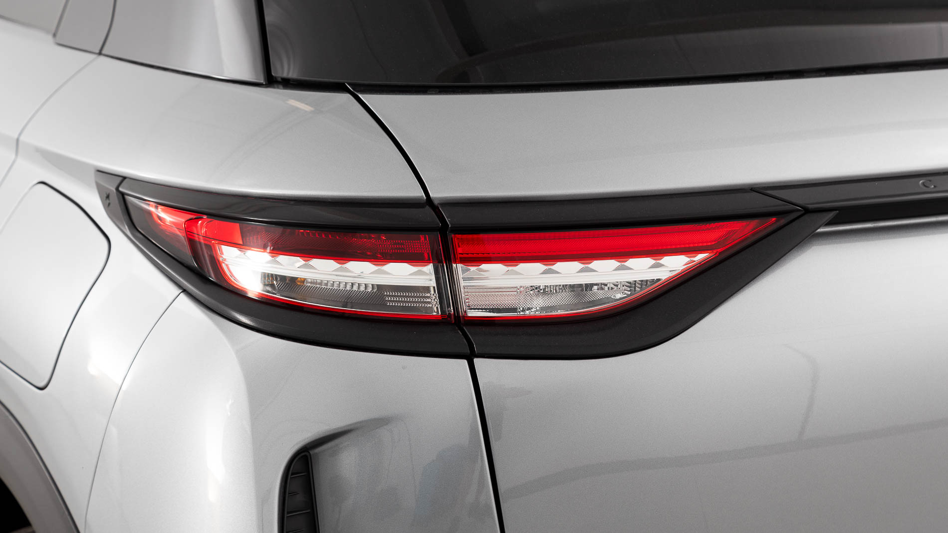 ds ds3 crossback performance line 1.5 BLUEHDI 130 EAT 2022 gris artense / negro 30