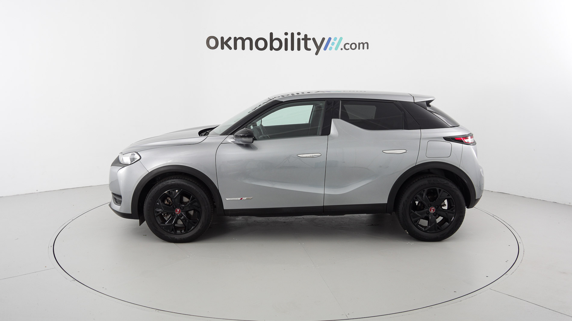 ds ds3 crossback performance line 1.5 BLUEHDI 130 EAT 2022 gris artense / negro 8