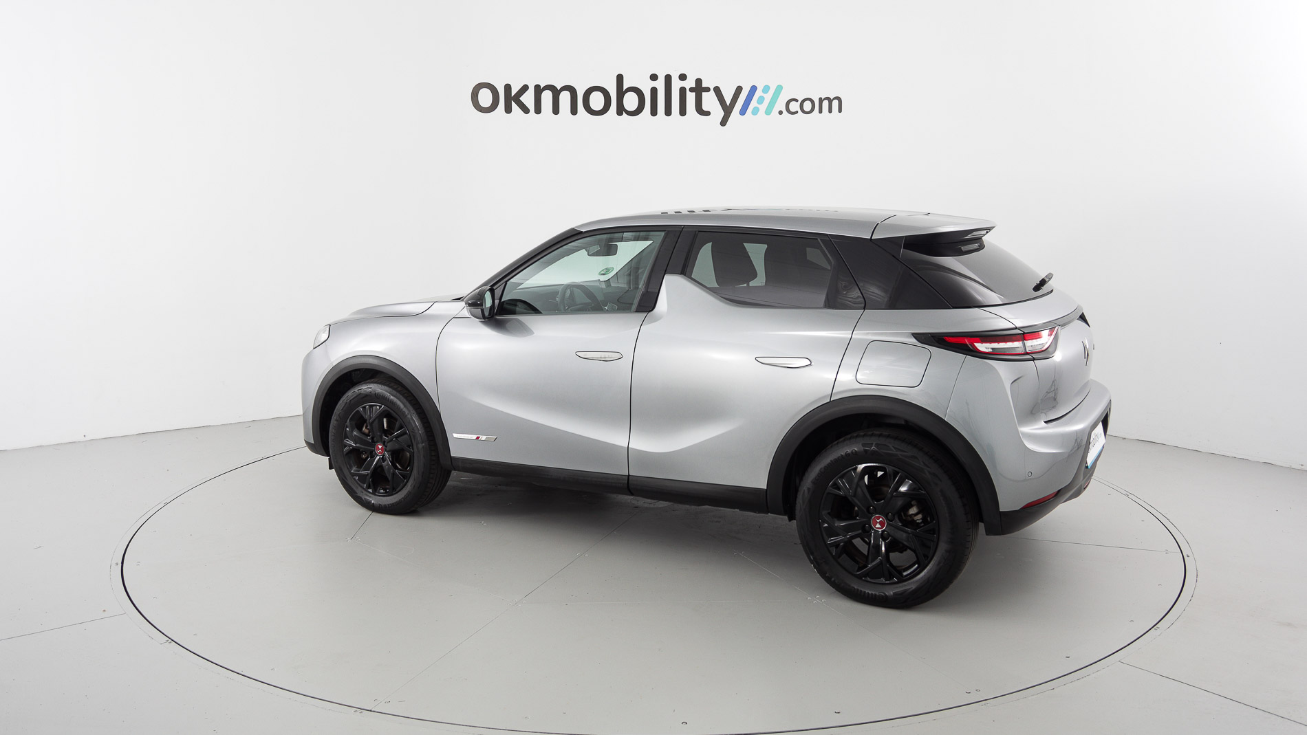 ds ds3 crossback performance line 1.5 BLUEHDI 130 EAT 2022 gris artense / negro 9