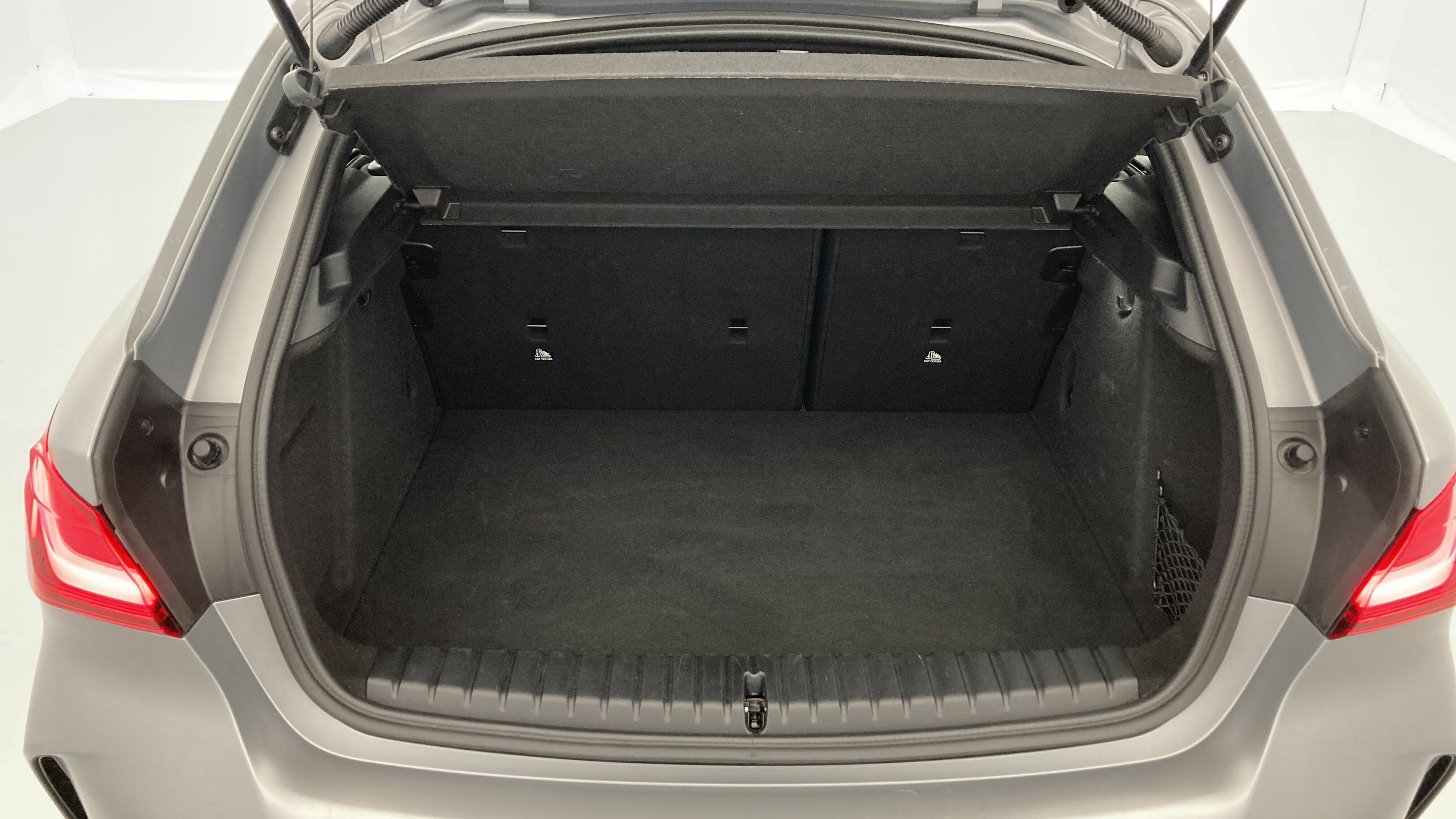 bmw serie 1 m sport colorvision 118I 136 STEPTRONIC 2024 frozen pure grey 18