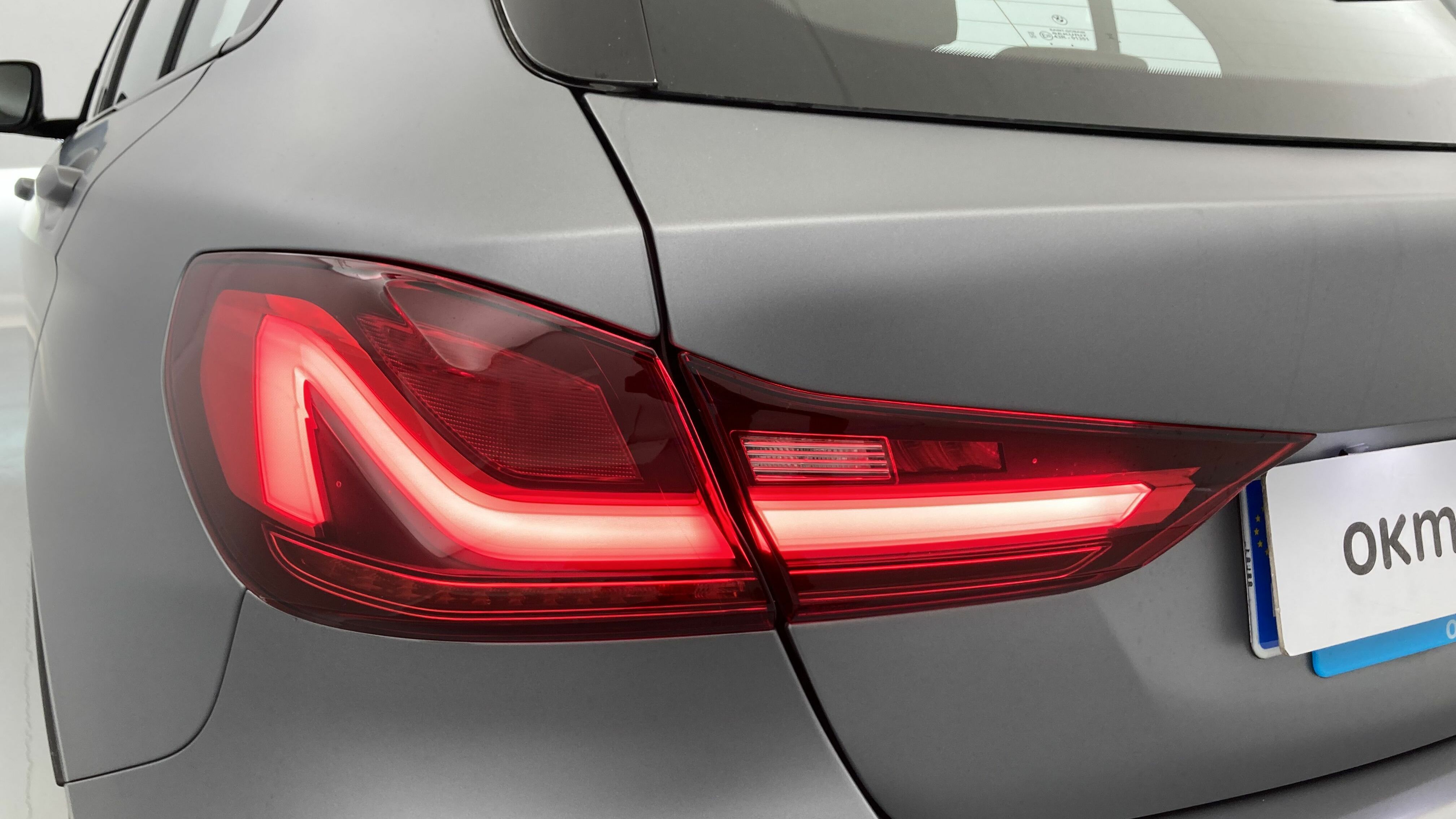 bmw serie 1 m sport colorvision 118I 136 STEPTRONIC 2024 frozen pure grey 25