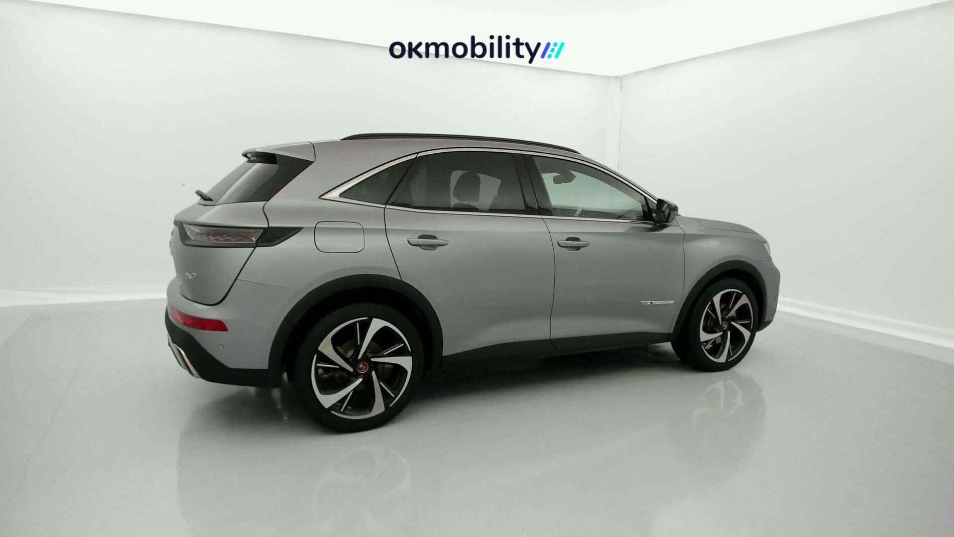 ds ds7 crossback performance line + E-TENSE 300 CA 2022 gris artense 9