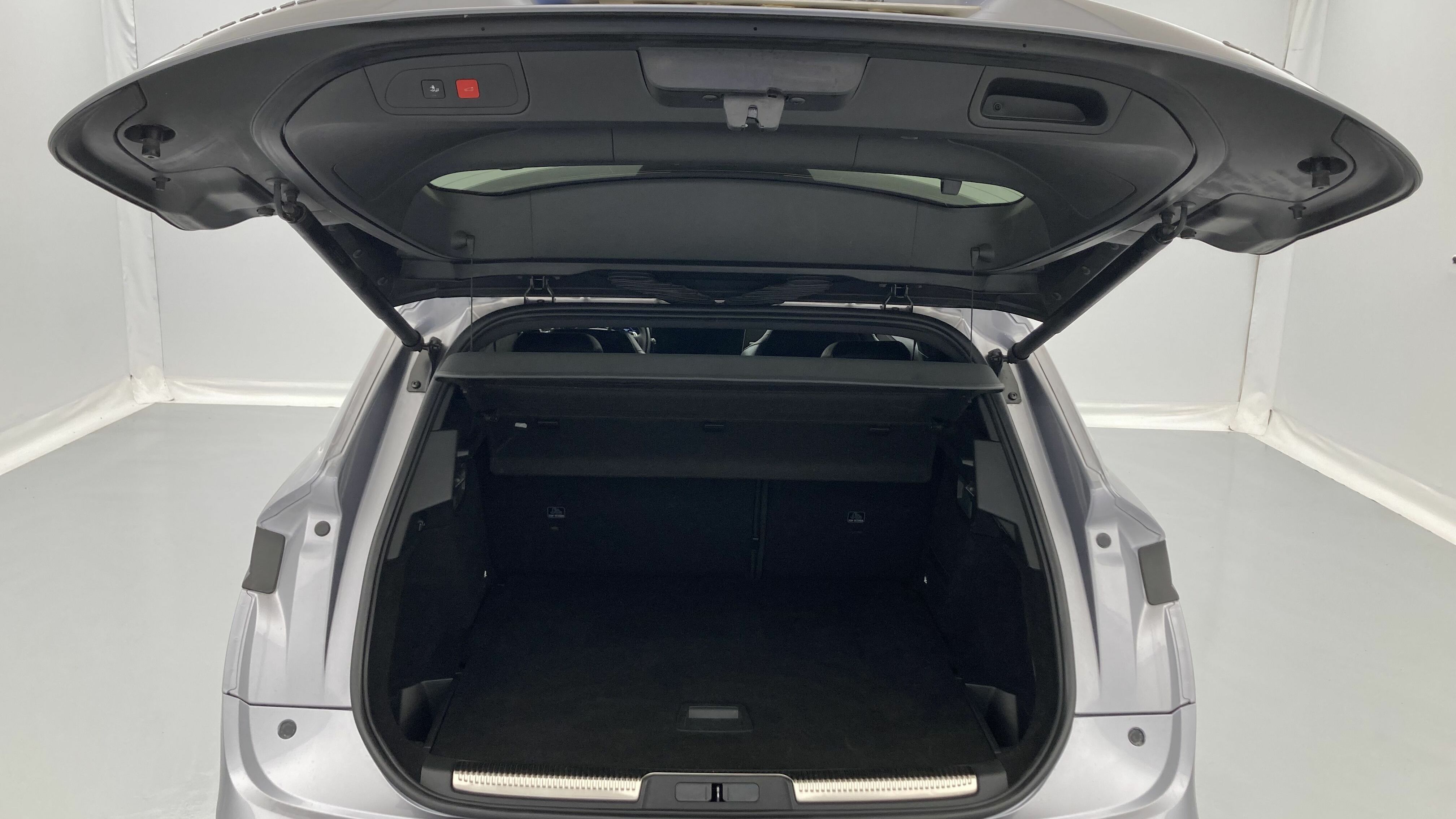 ds ds7 crossback performance line + E-TENSE 300 CA 2022 gris artense 17