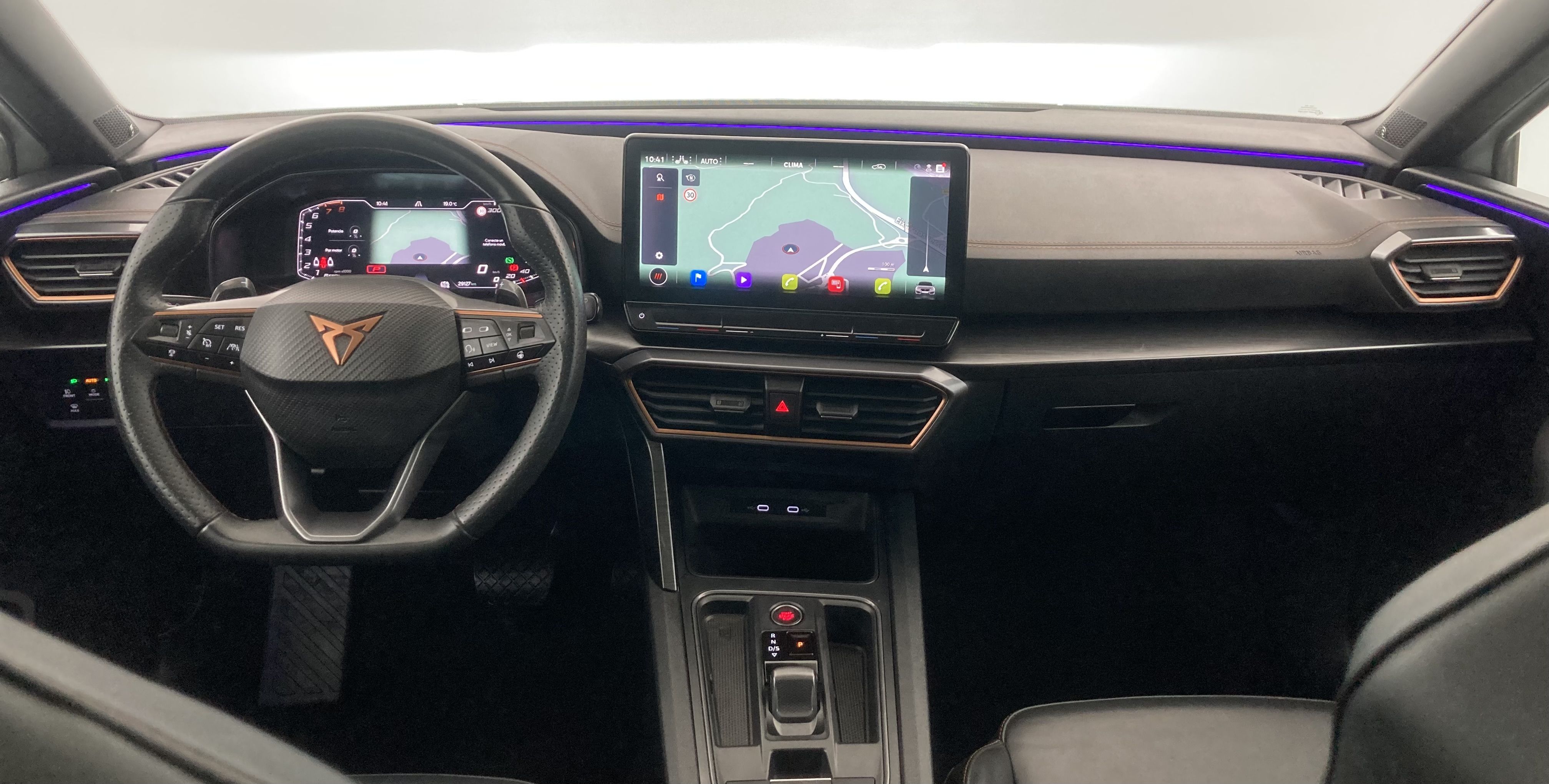 cupra leon nv 1.5 ETSI 150 DSG 2024 blanco nevada 31