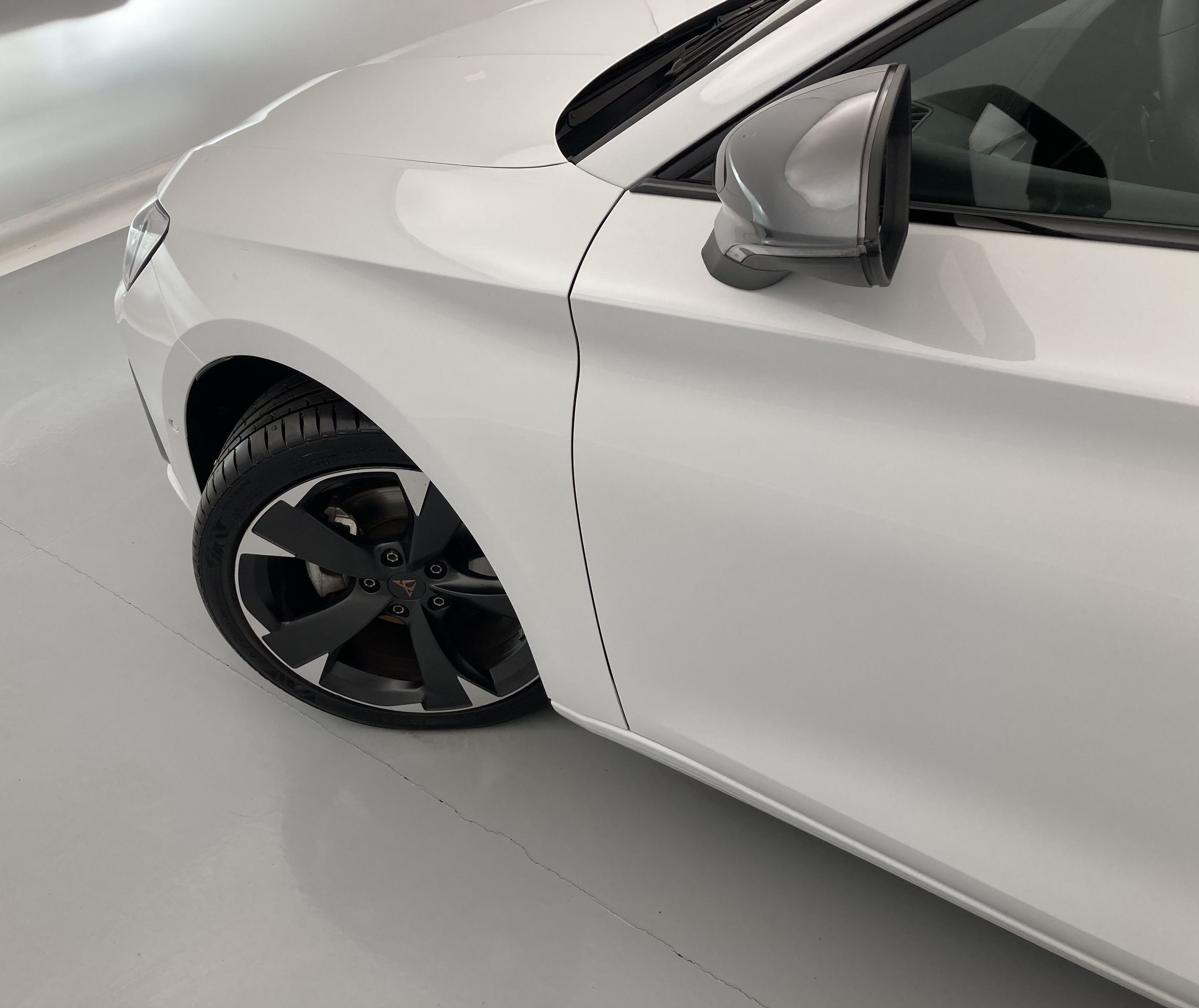 cupra leon nv 1.5 ETSI 150 DSG 2024 blanco nevada 32