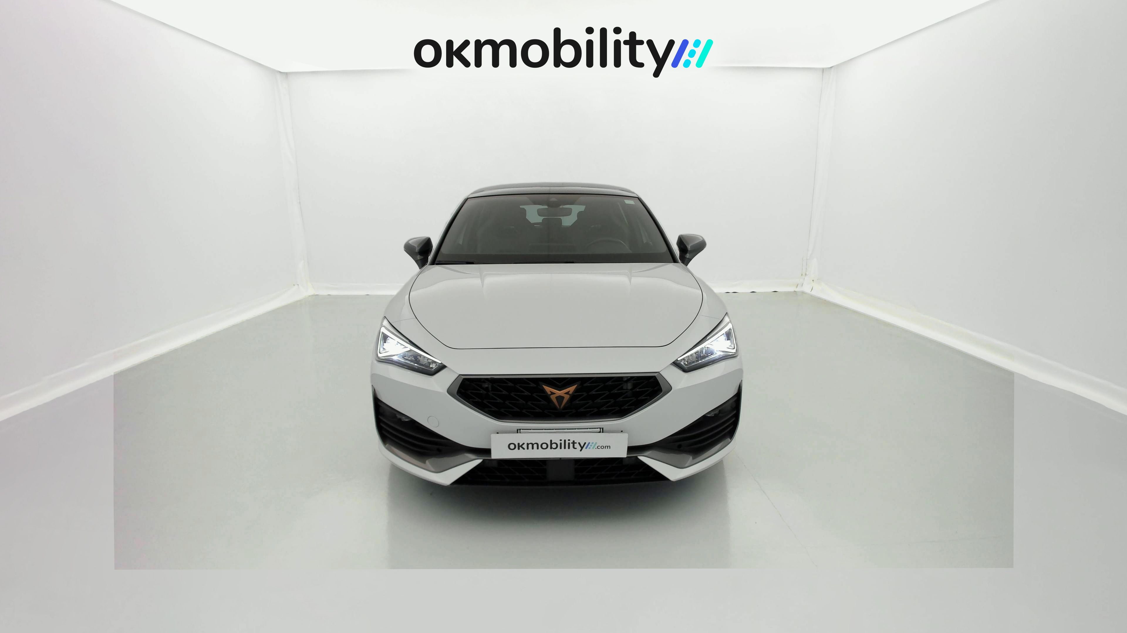 cupra leon nv 1.5 ETSI 150 DSG 2024 blanco nevada 1