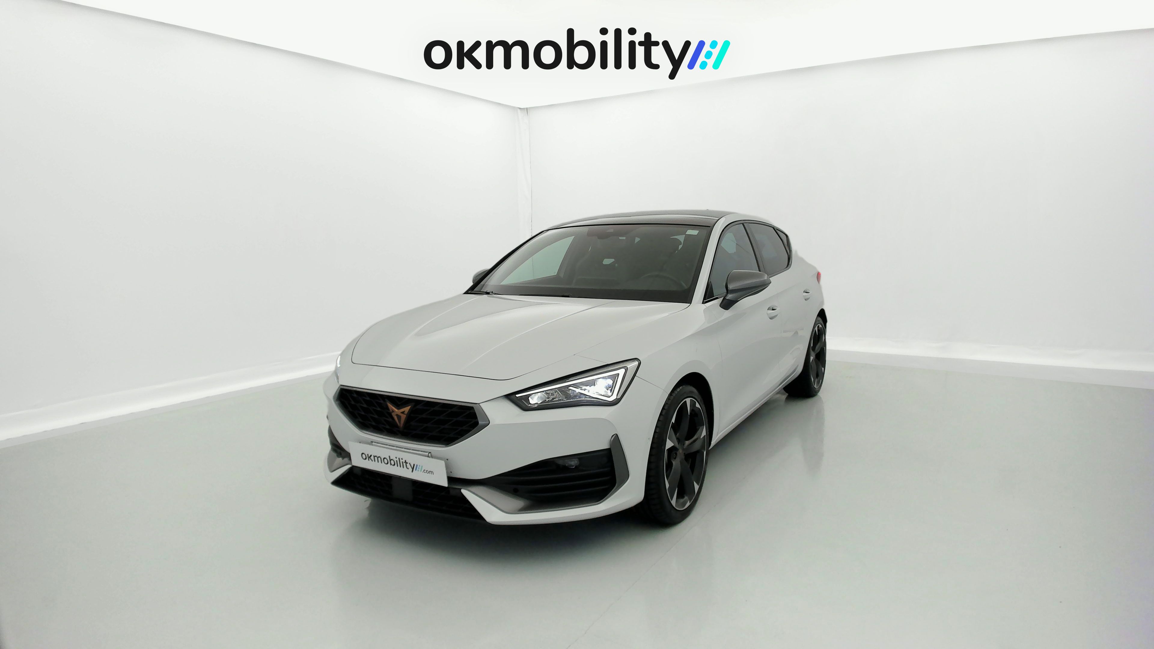 cupra leon nv 1.5 ETSI 150 DSG 2024 blanco nevada 5