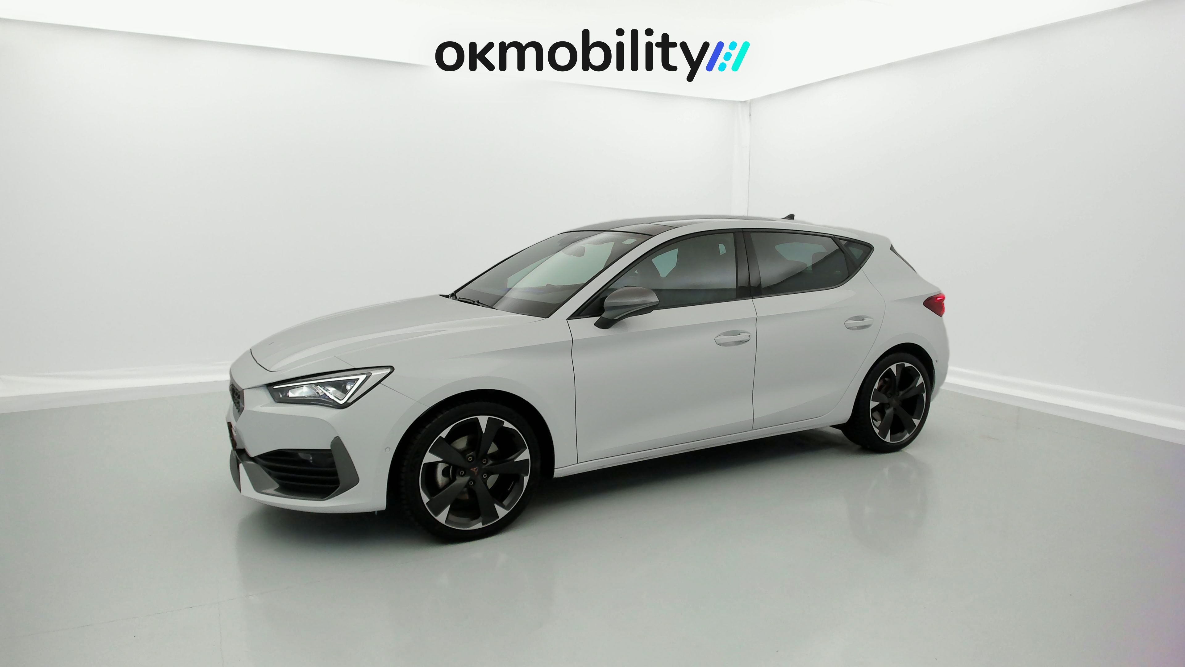cupra leon nv 1.5 ETSI 150 DSG 2024 blanco nevada 8