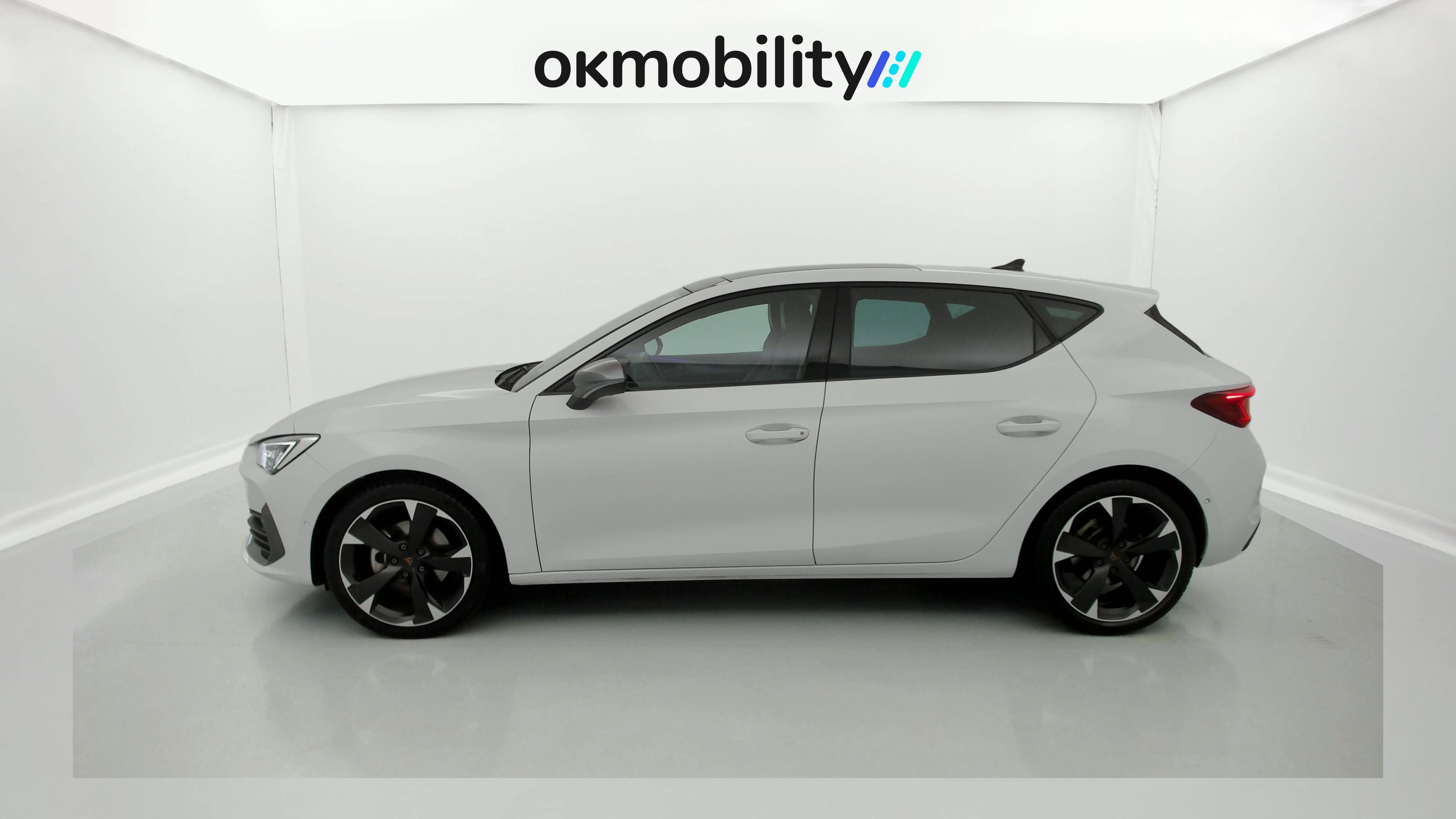 cupra leon nv 1.5 ETSI 150 DSG 2024 blanco nevada 9