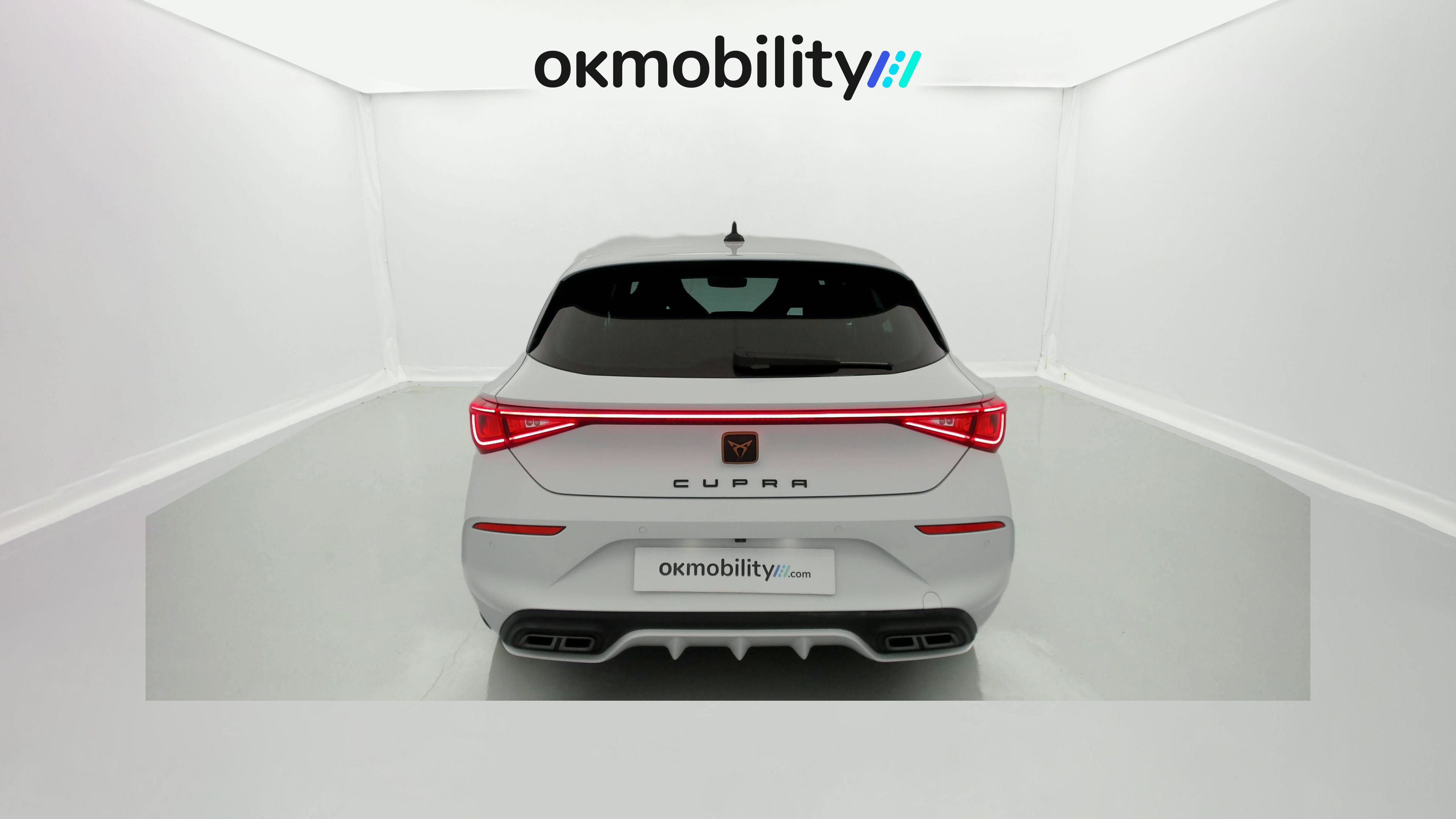 cupra leon nv 1.5 ETSI 150 DSG 2024 blanco nevada 12