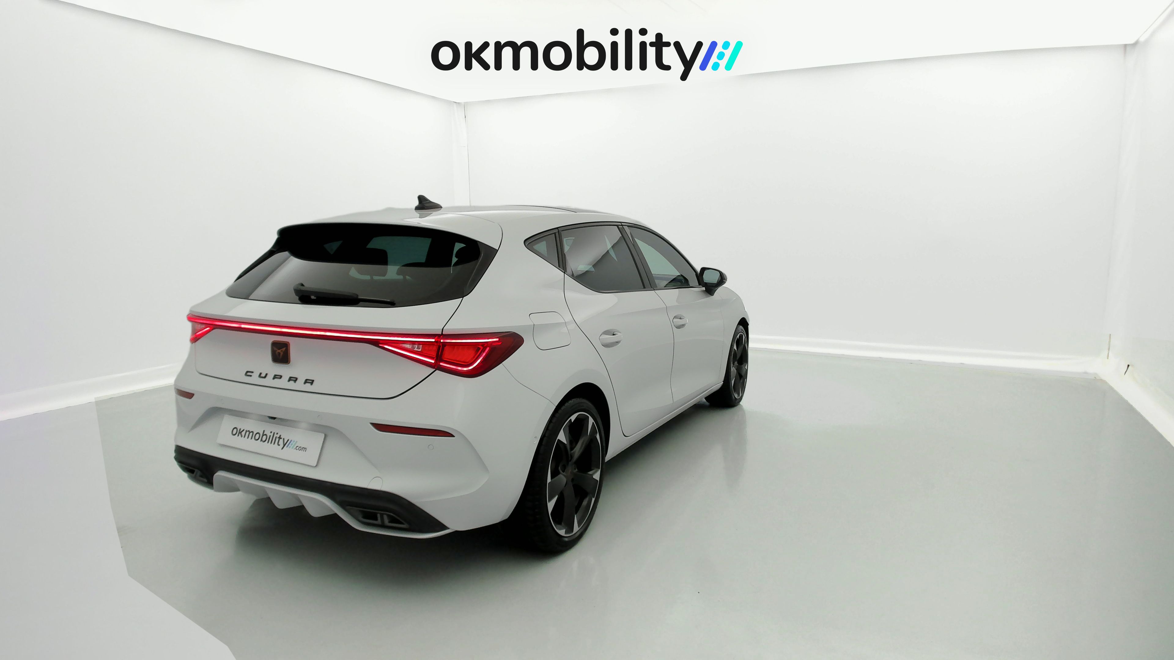 cupra leon nv 1.5 ETSI 150 DSG 2024 blanco nevada 13