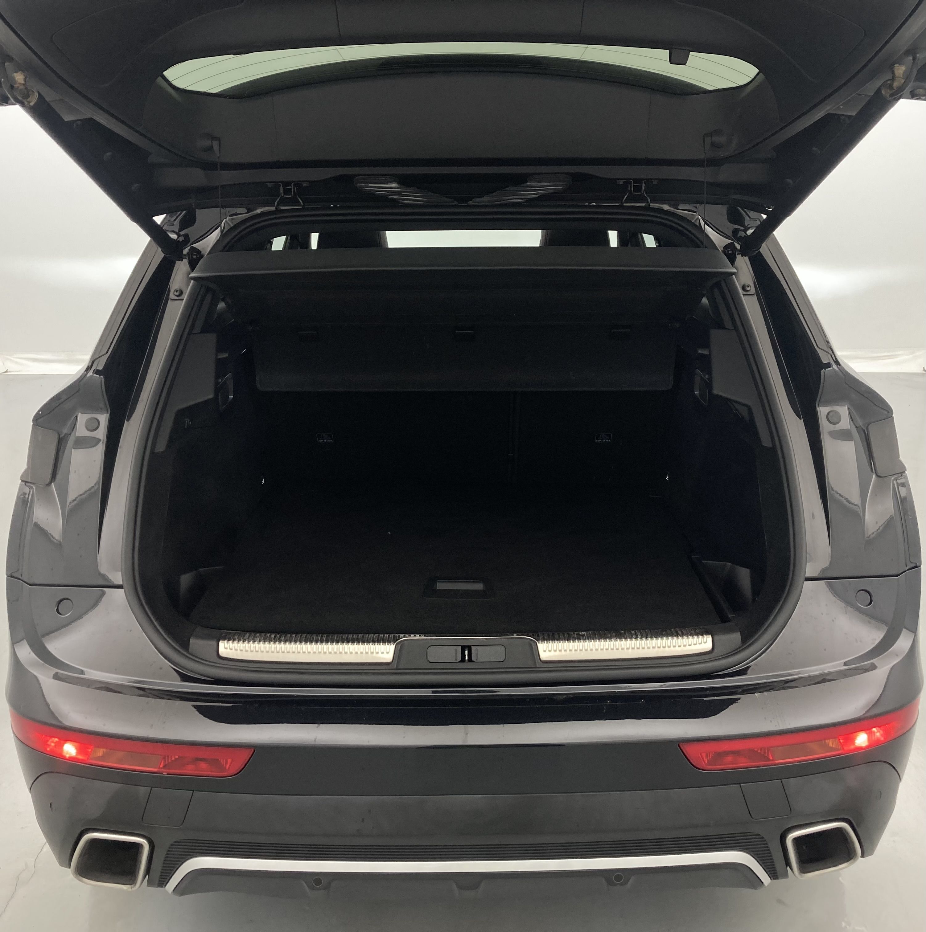 ds ds7 crossback performance line + E-TENSE 300 CA 2022 negro perla 25