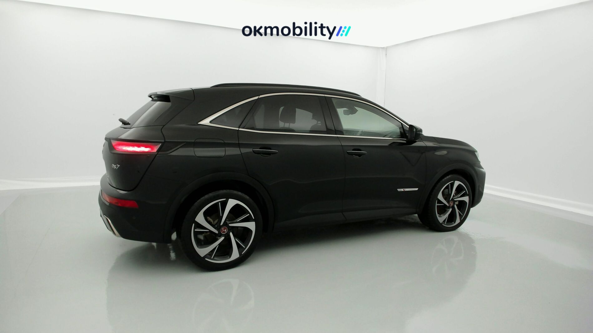 ds ds7 crossback performance line + E-TENSE 300 CA 2022 negro perla 9