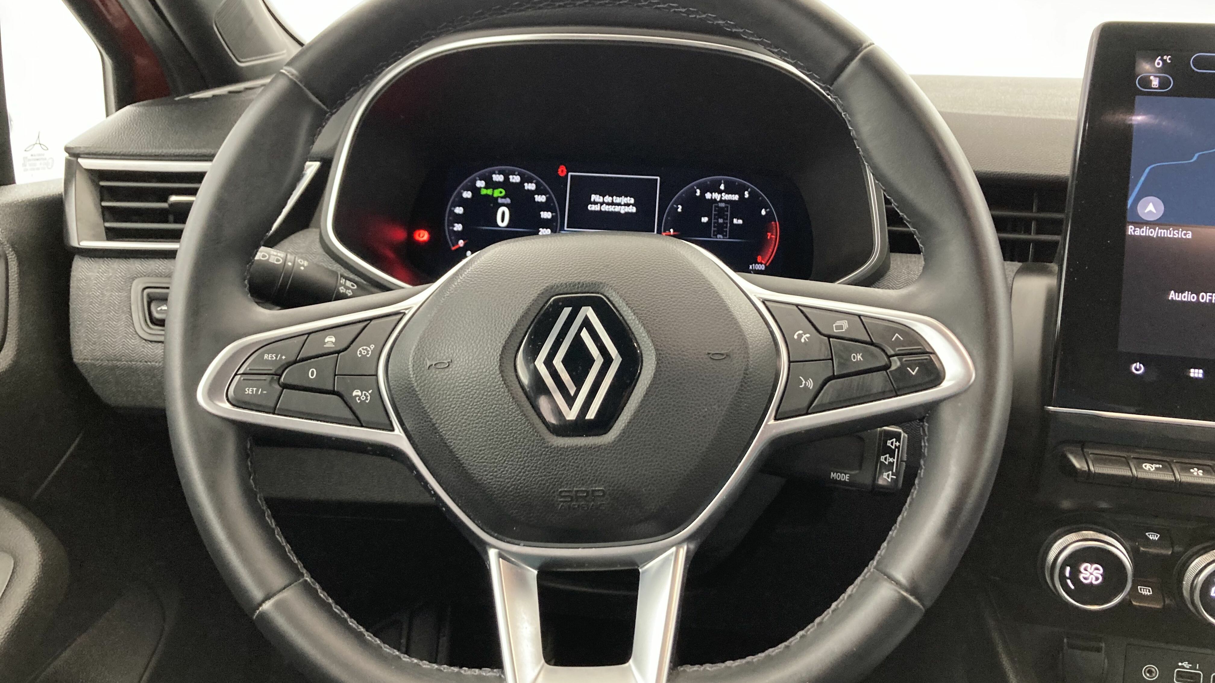 renault clio techno 1.0 TCE 90 2024 rojo deseo 14