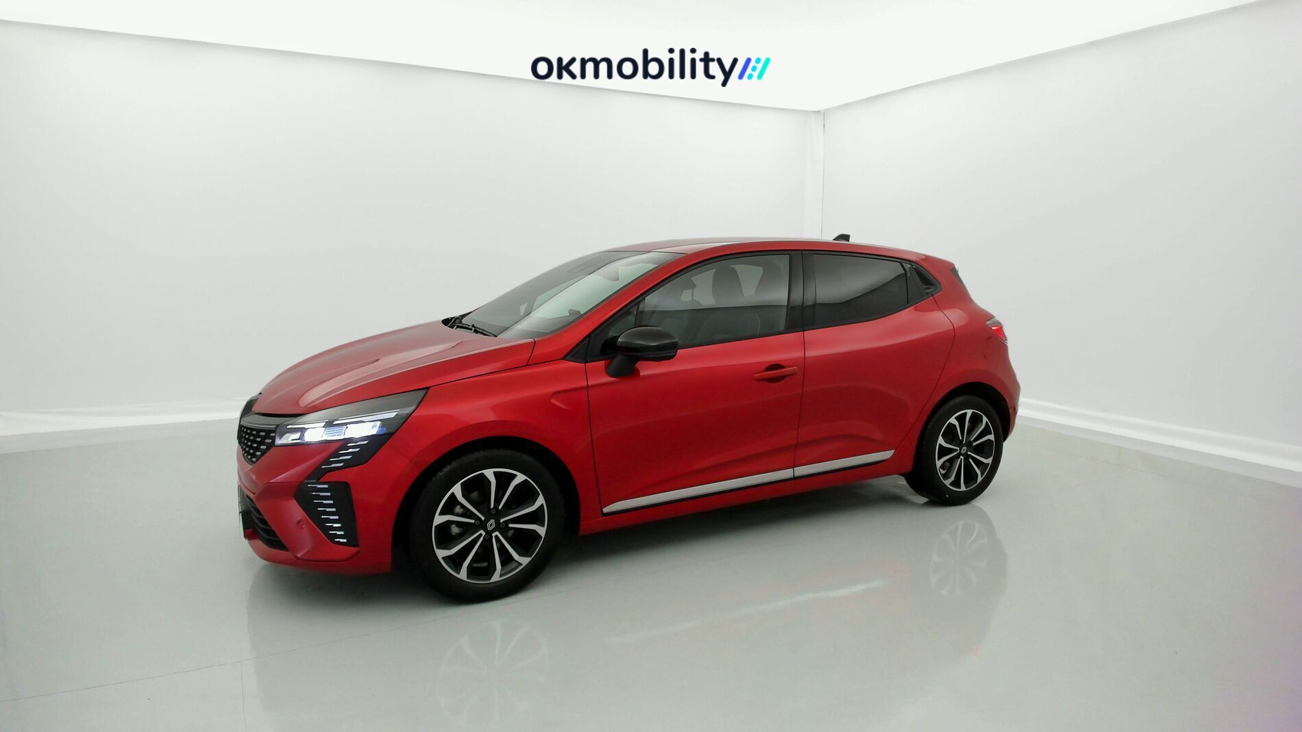 renault clio techno 1.0 TCE 90 2024 rojo deseo 2